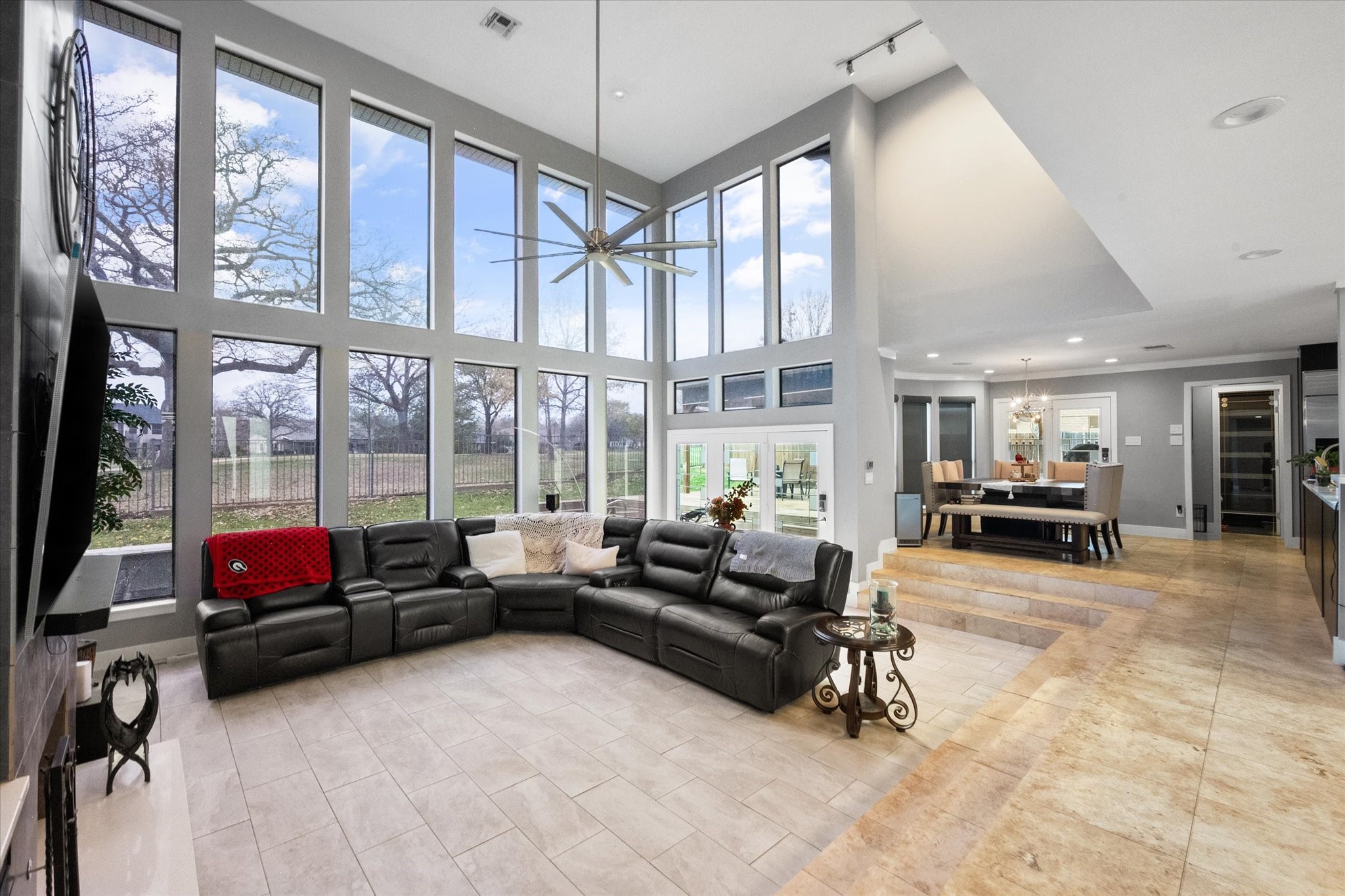 811 Turnberry Drive, Mansfield, TX, 76063