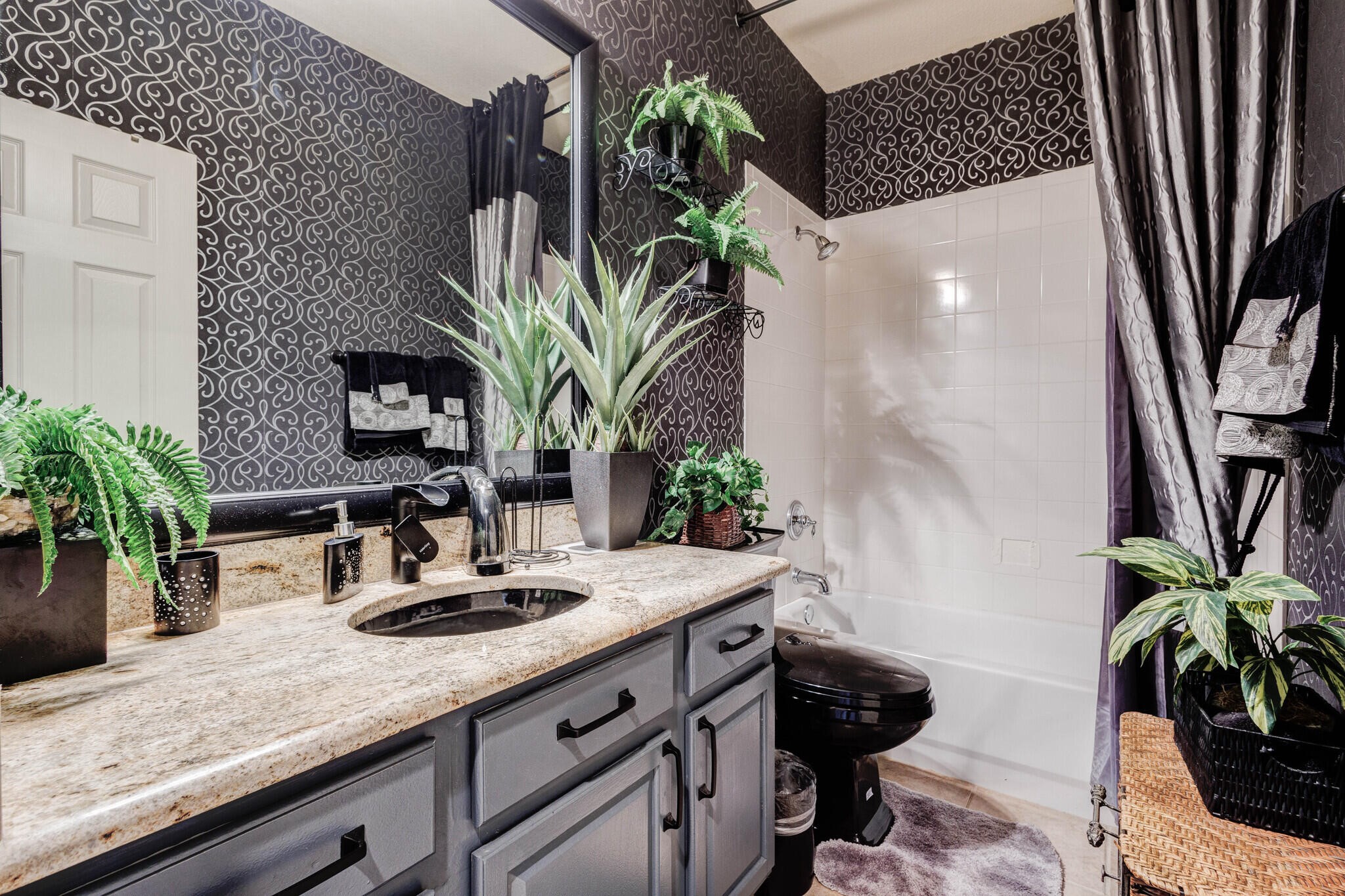 936 Bending Oak Drive, Cedar Hill, TX, 75104