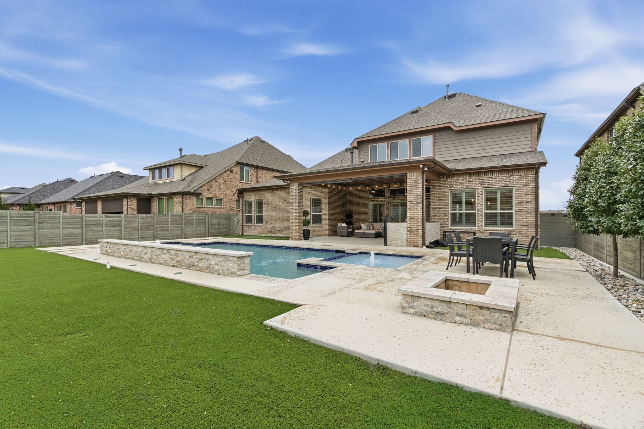 Property photo 02 of 205 Waterside Drive, Argyle, TX 76226 | MLS #21199819