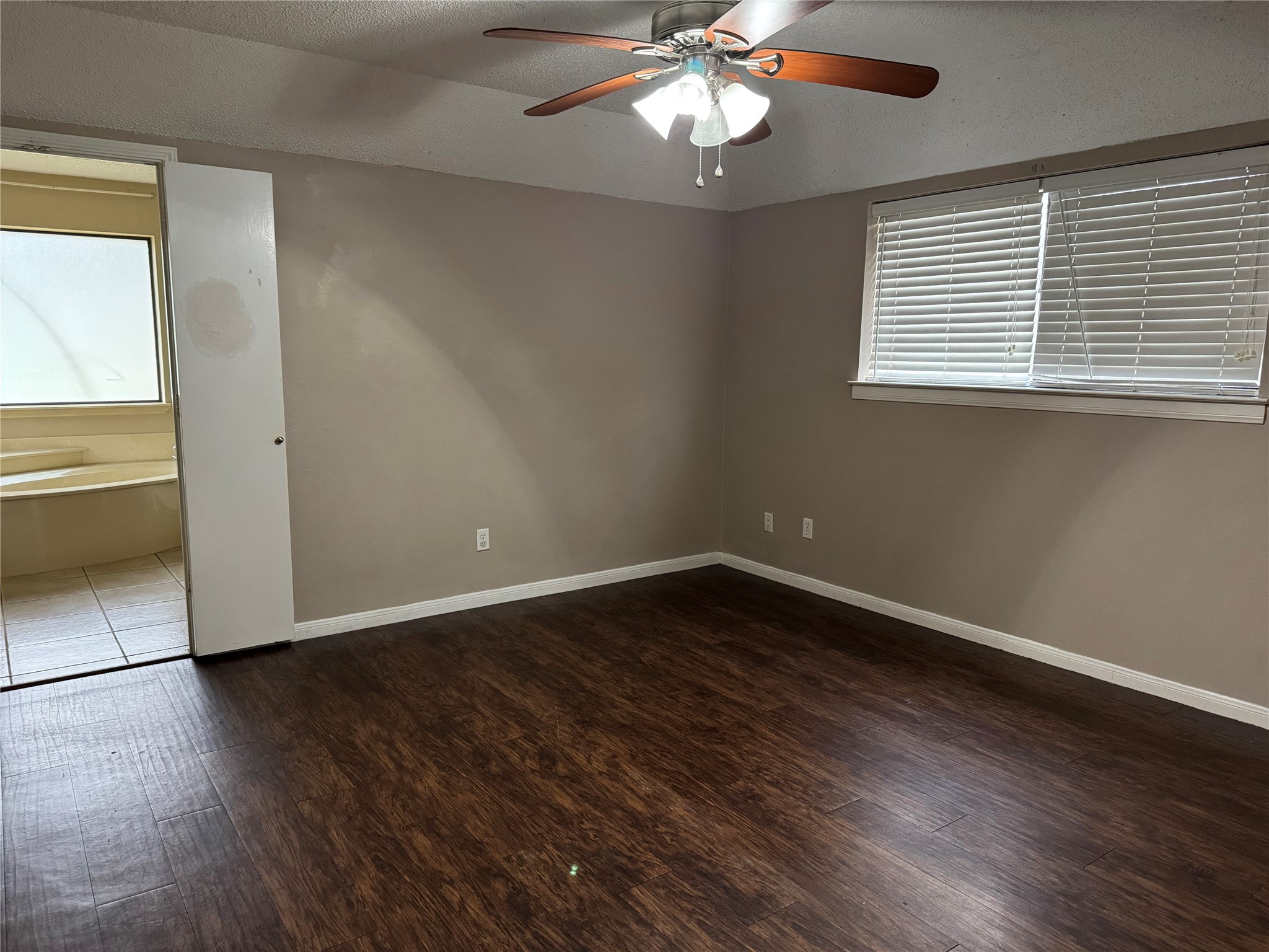 116 Ridge crest Street, Red Oak, TX, 75154