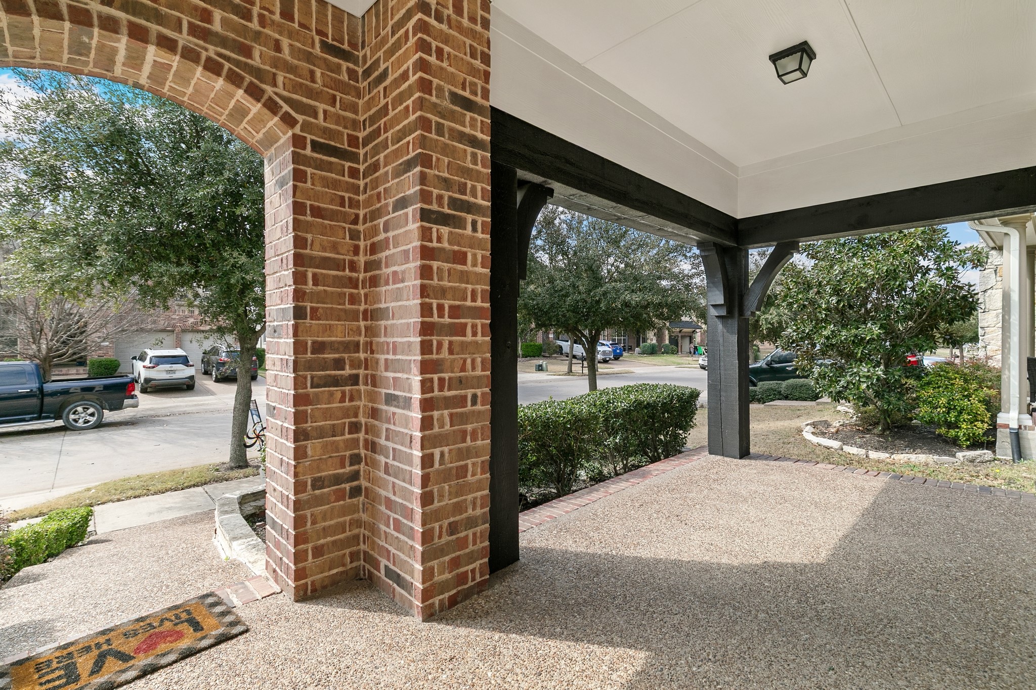 909 Auburn Court, Savannah, TX, 76227