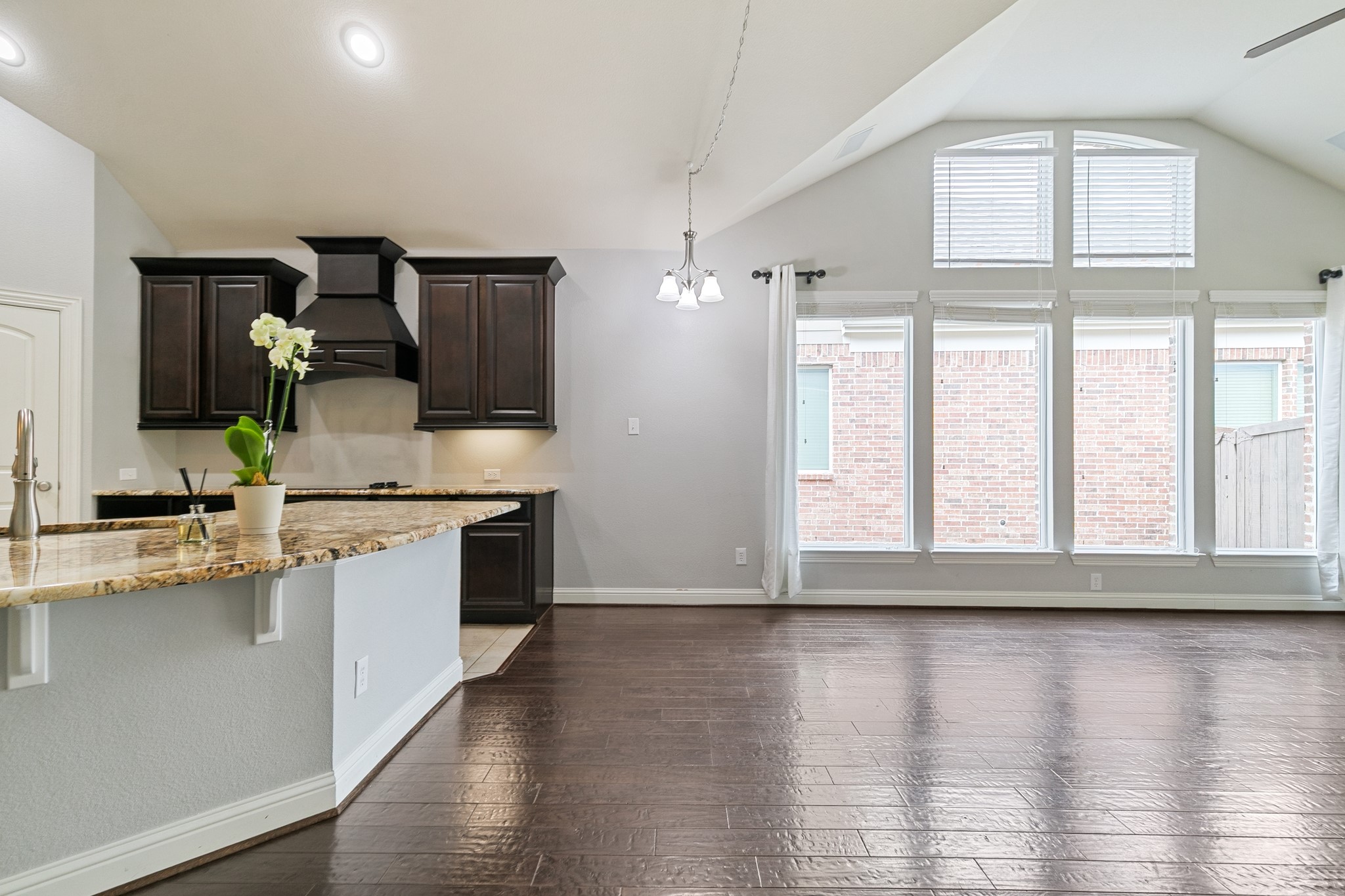 909 Auburn Court, Savannah, TX, 76227