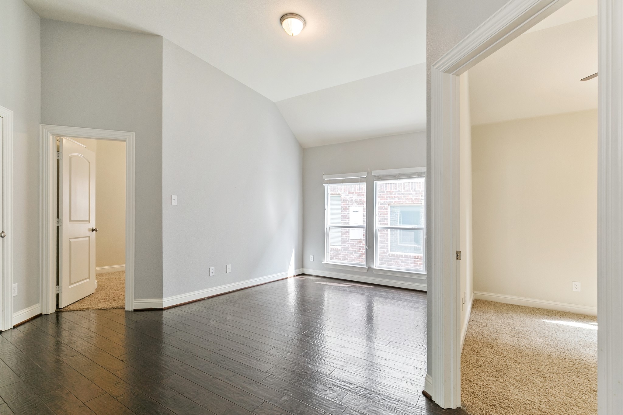 909 Auburn Court, Savannah, TX, 76227
