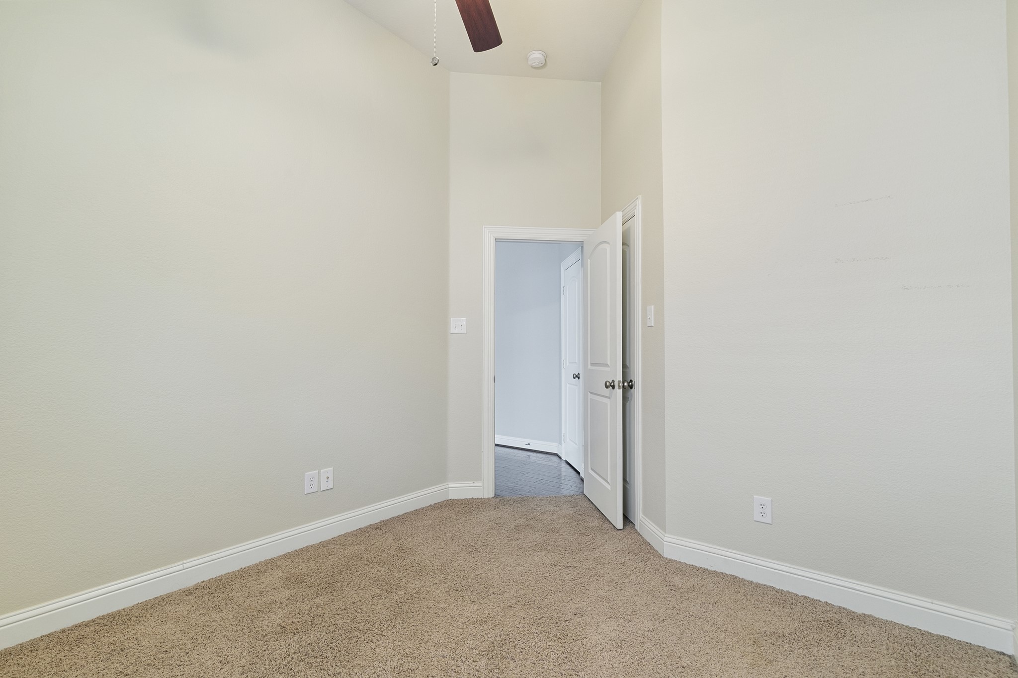 909 Auburn Court, Savannah, TX, 76227