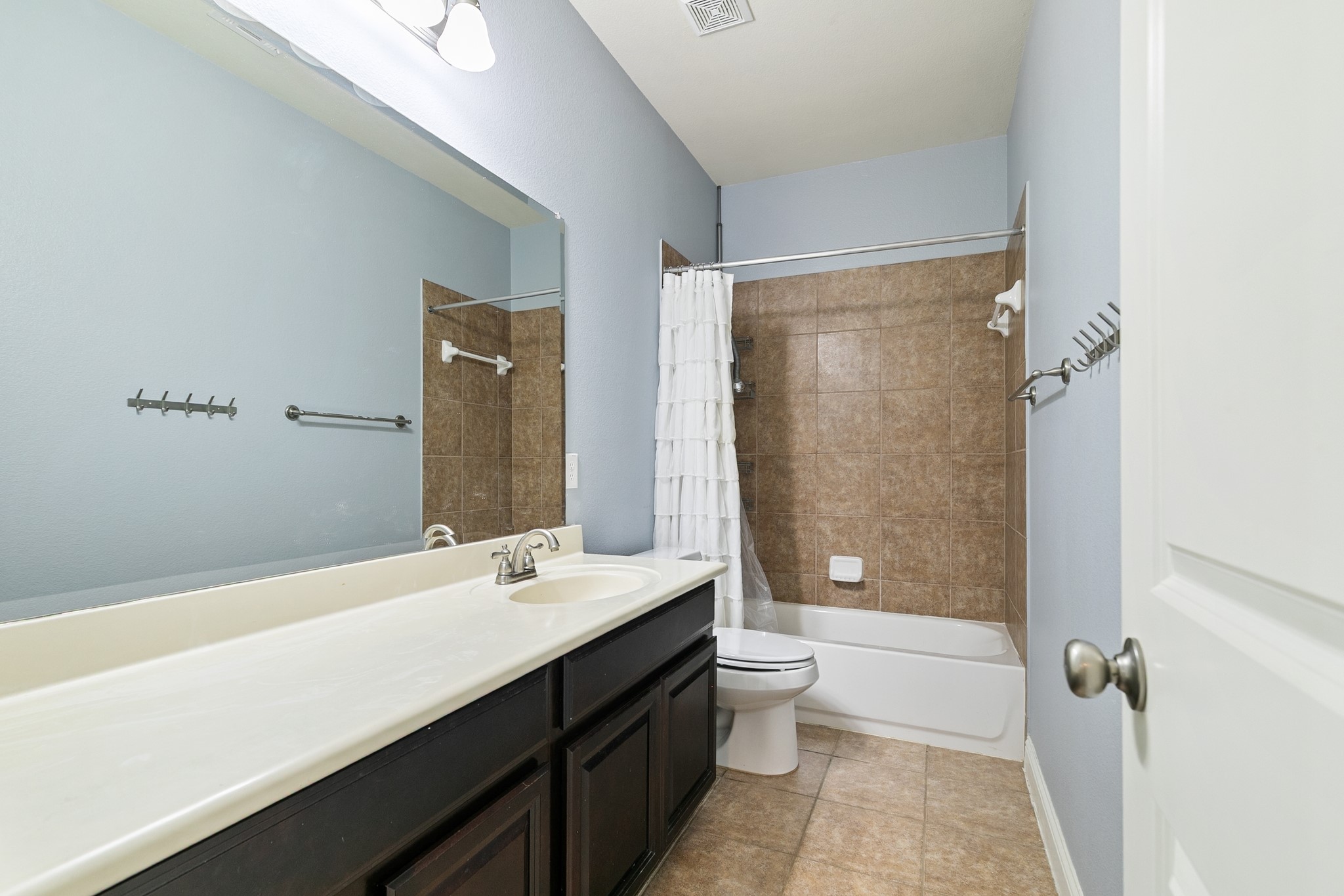 909 Auburn Court, Savannah, TX, 76227