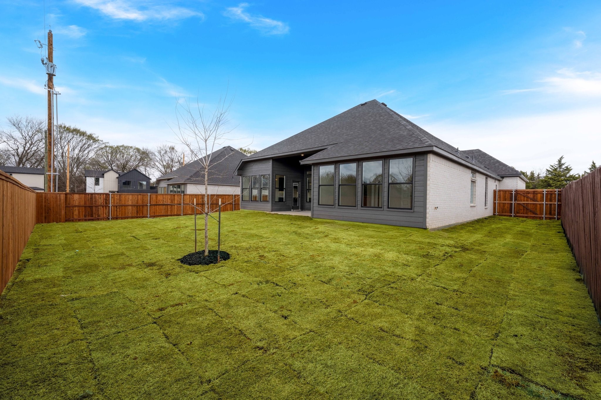 598 E Woodell Drive, Glenn Heights, TX, 75154