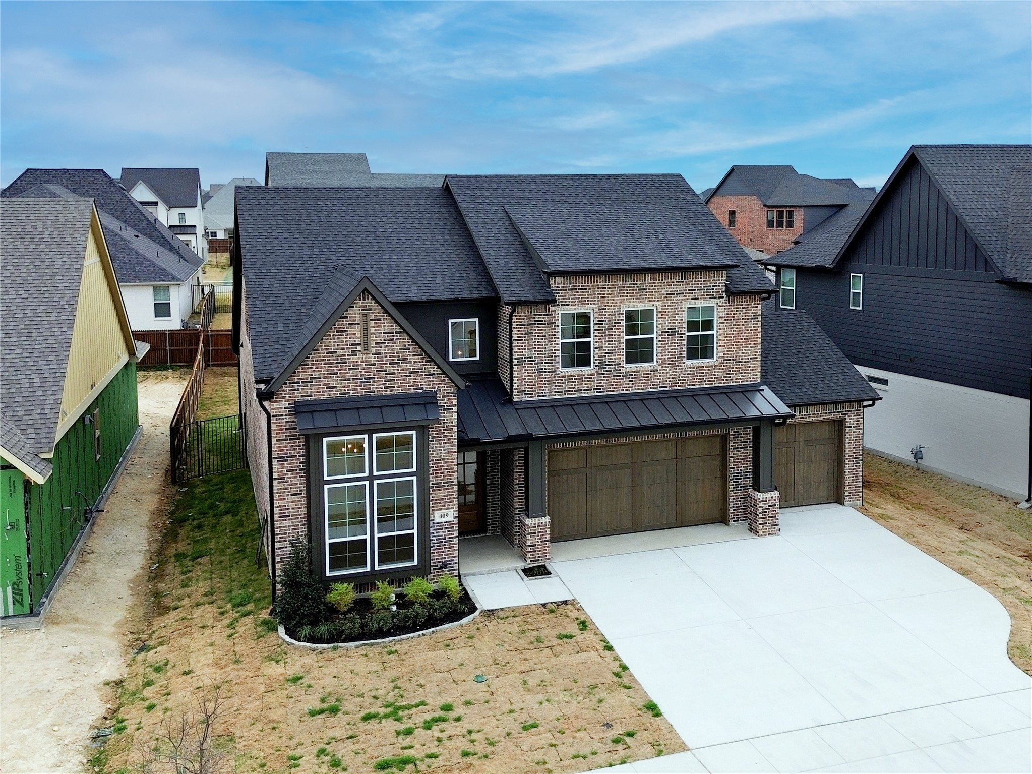 Property photo 02 of 409 Kestrel Court, Aledo, TX 76008 | MLS #21201090