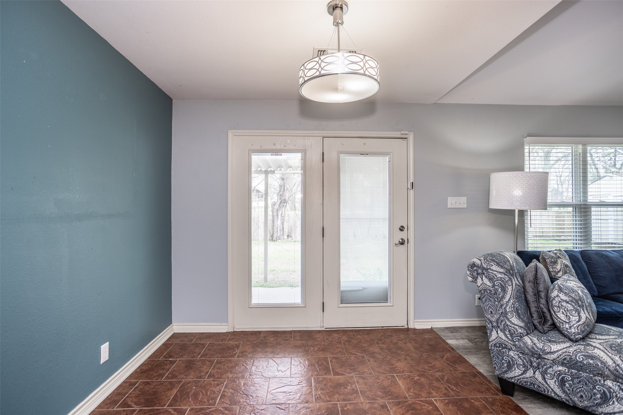 602 N Jordan Street, Whitesboro, TX, 76273
