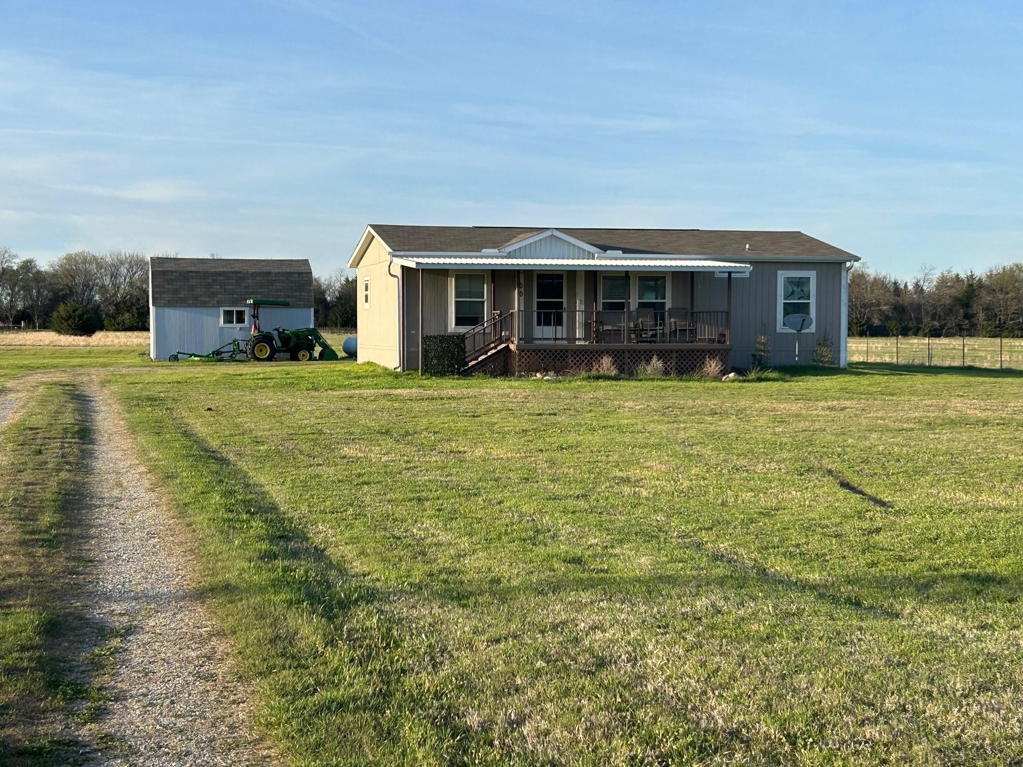 Property photo 01 of 8080 State Highway 56 Highway, Savoy, TX 75479 | MLS #21201473