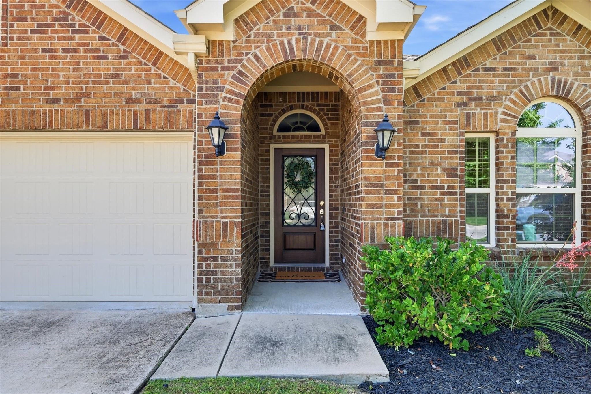 Property photo 02 of 5104 Mcclellan Drive, Frisco, TX 75036 | MLS #21201801
