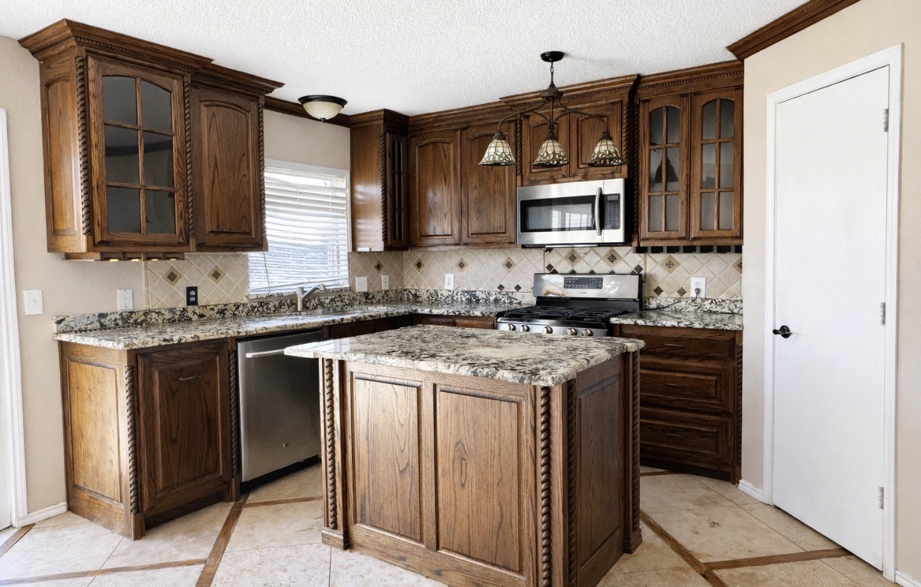 7022 Lanyon Drive, Dallas, TX, 75227