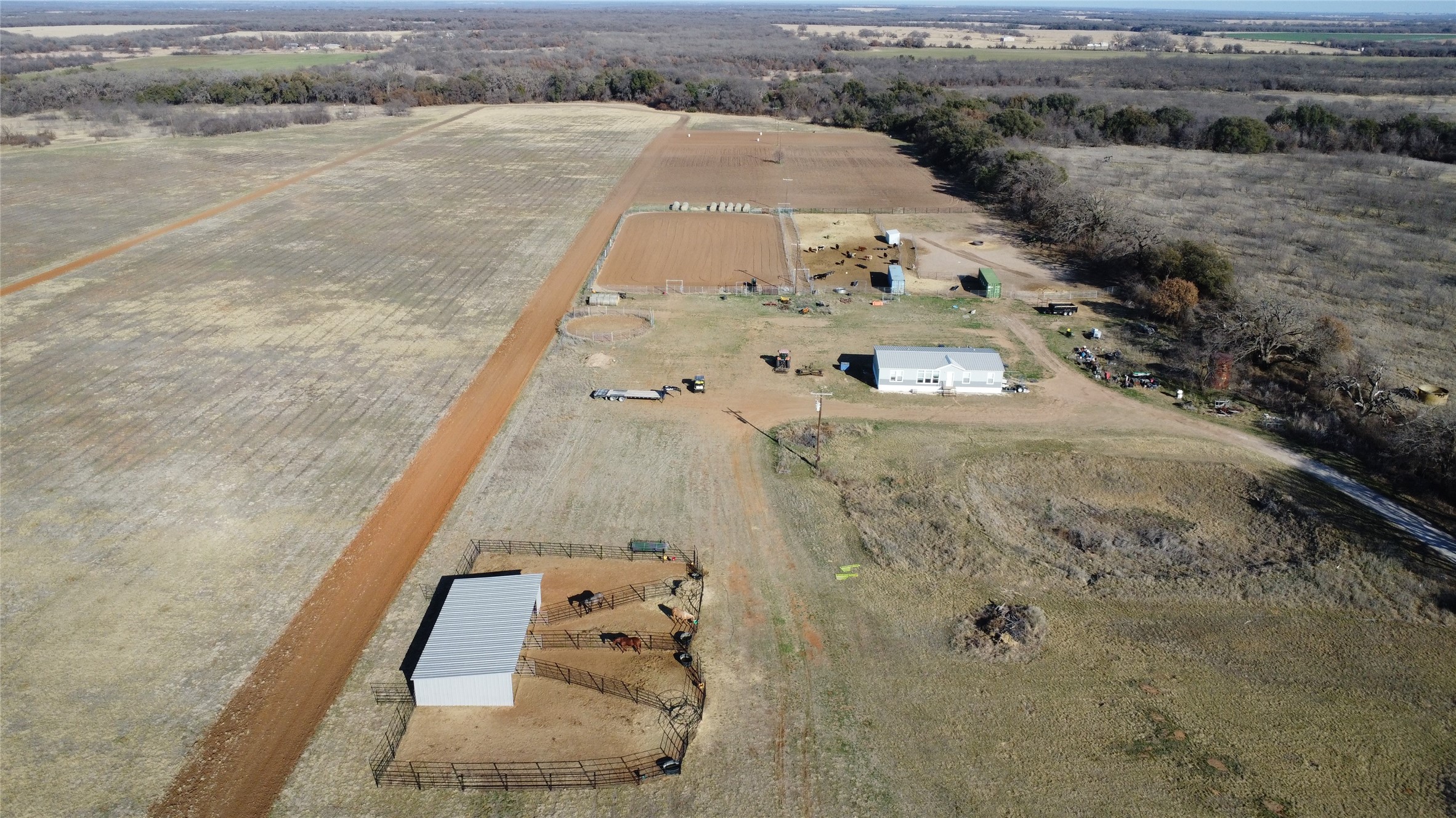 Property photo 01 of 1595 County Road 131 Rising, Star, TX 76471 | MLS #21202041