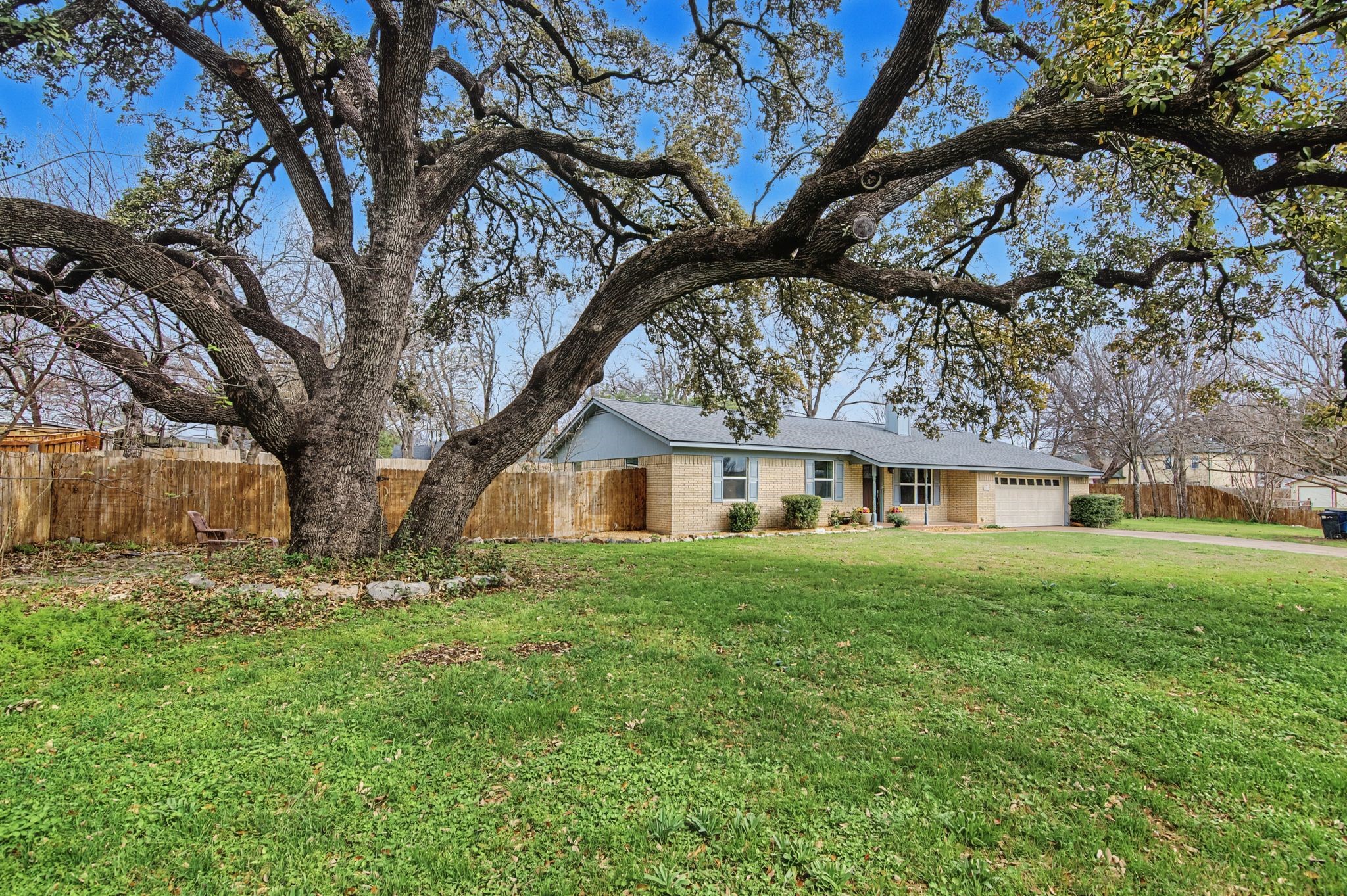 405 Torrey Street, Granbury, TX, 76048