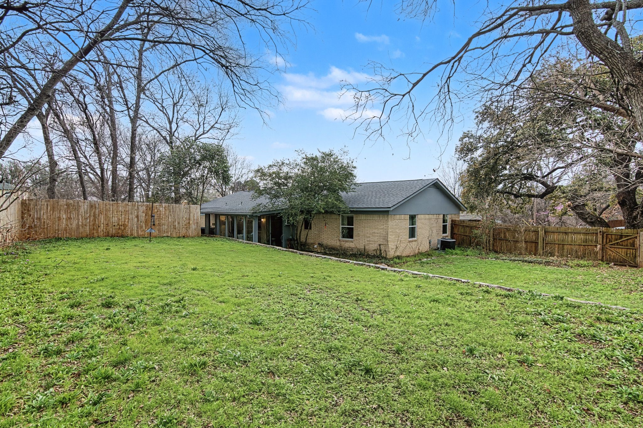 405 Torrey Street, Granbury, TX, 76048