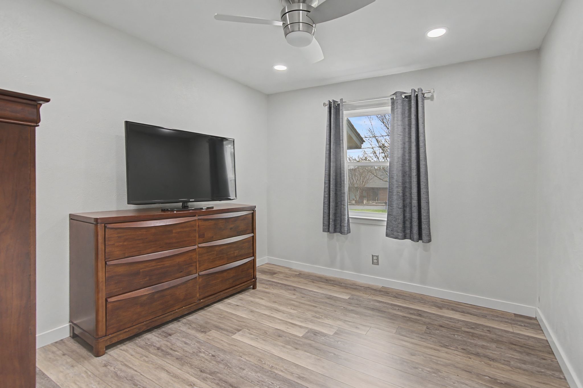 405 Torrey Street, Granbury, TX, 76048