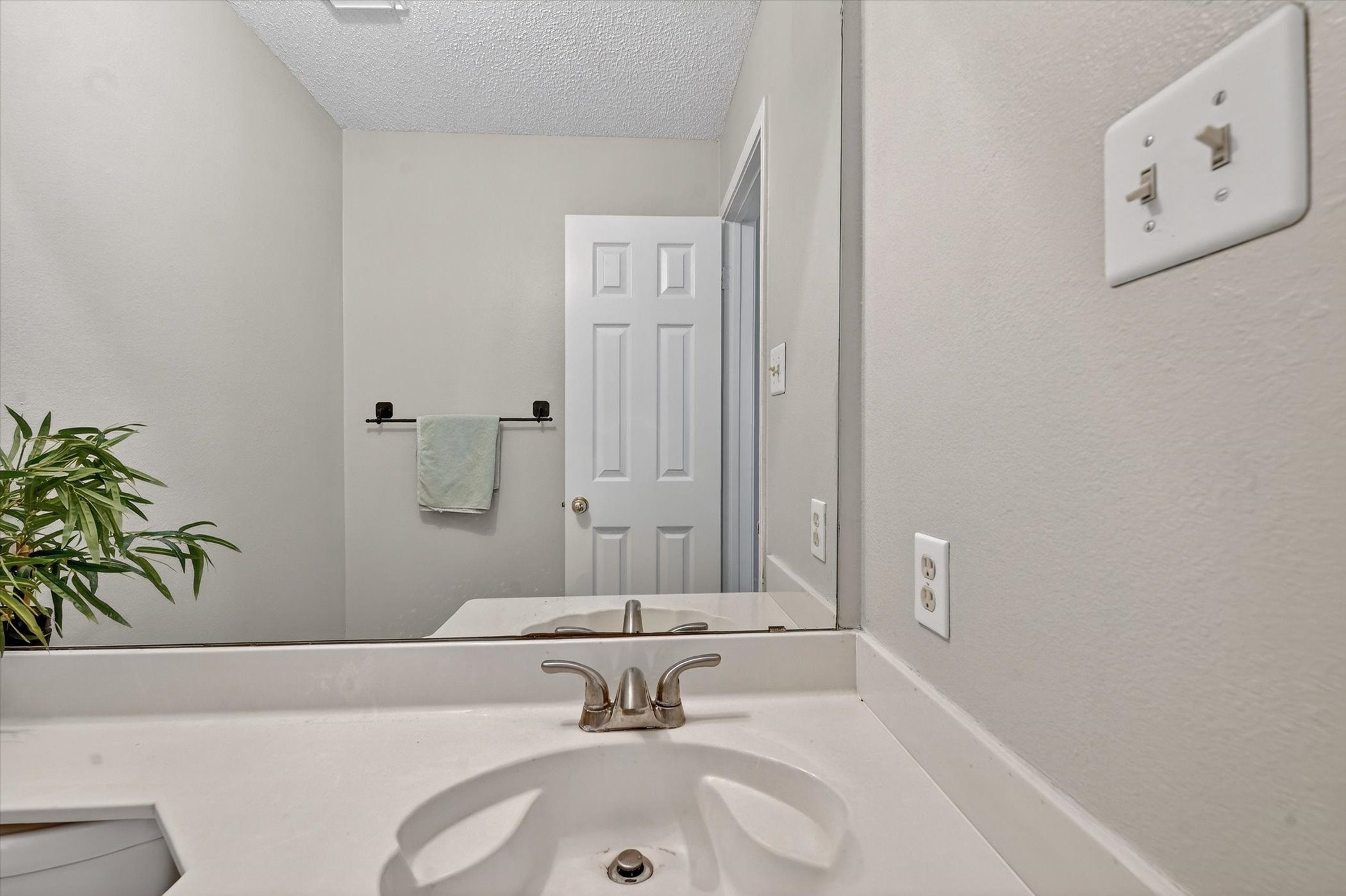 6518 Teresa Lane, Rowlett, TX, 75089