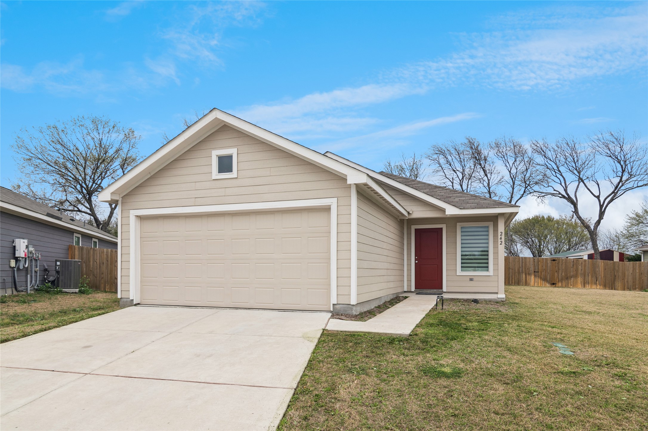 Property photo 01 of 242 HARVEST Street, Princeton, TX 75407 | MLS #21202154
