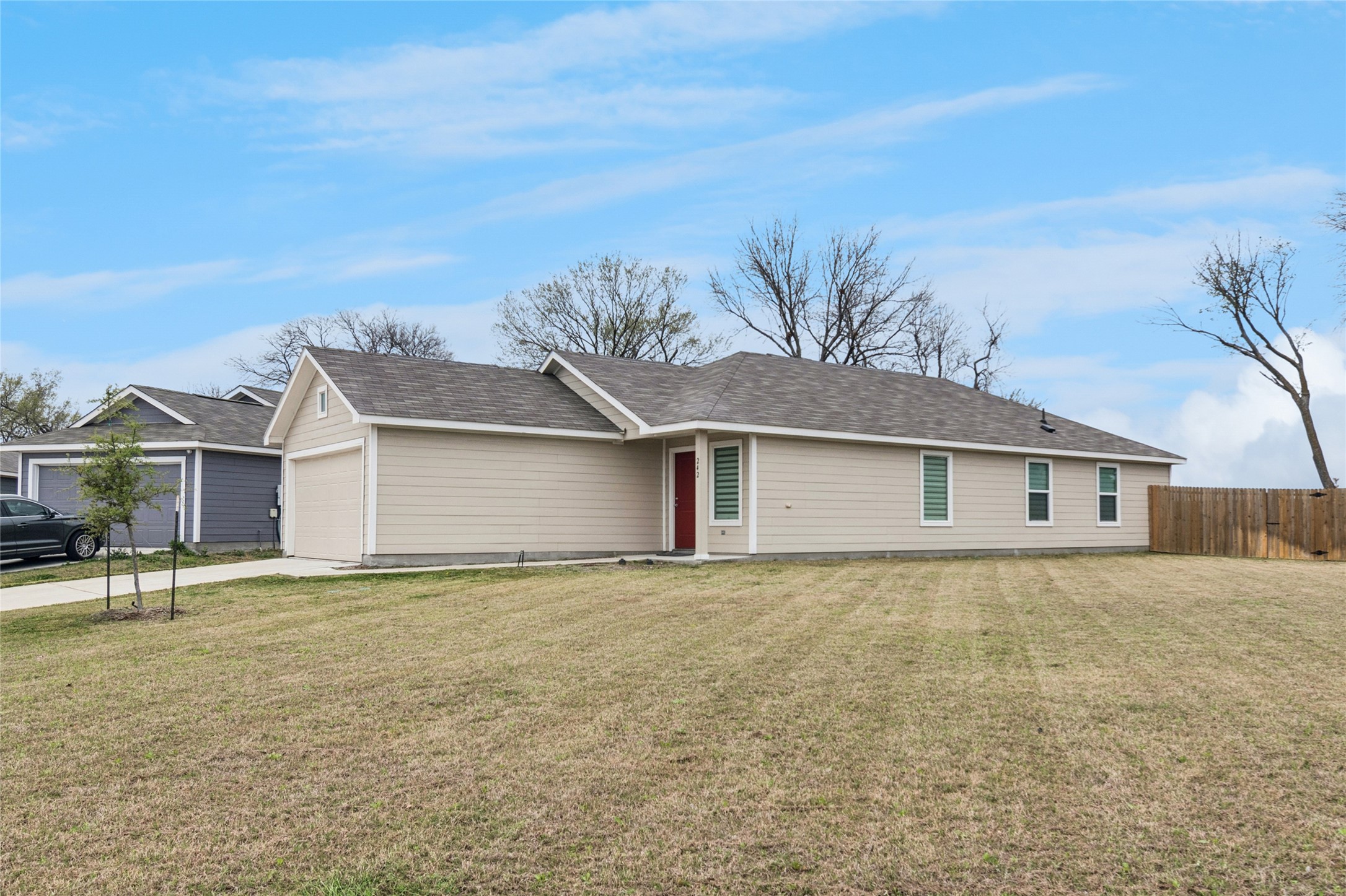 Property photo 02 of 242 HARVEST Street, Princeton, TX 75407 | MLS #21202154