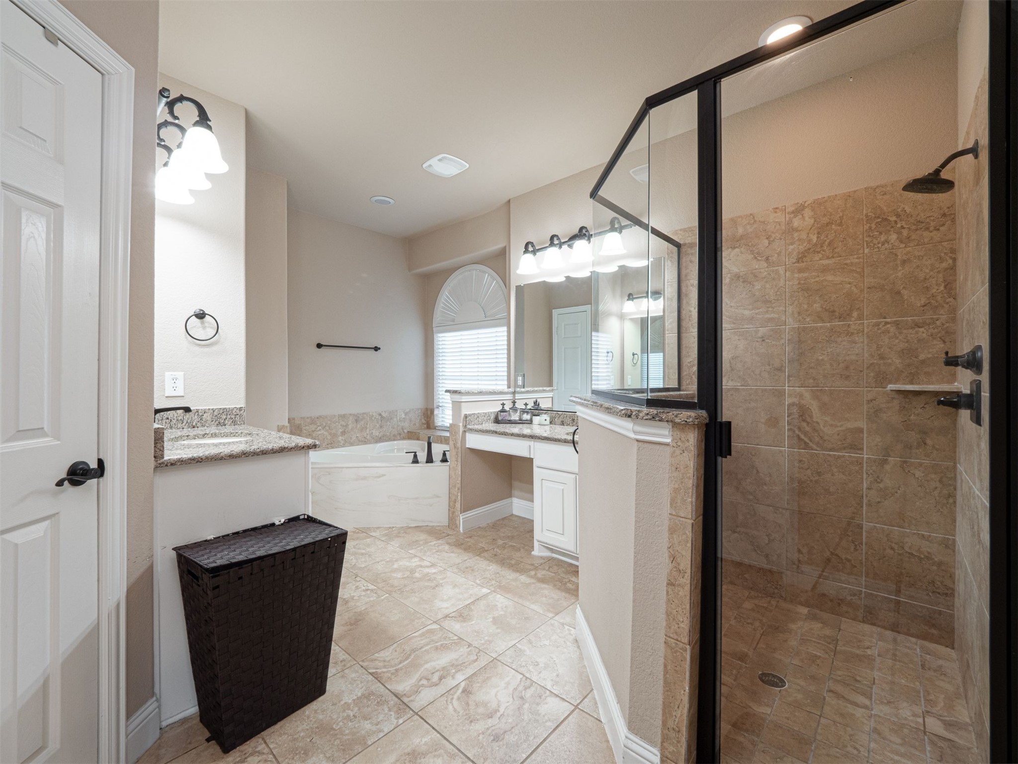 4606 Waterford Glen Drive, Mansfield, TX, 76063