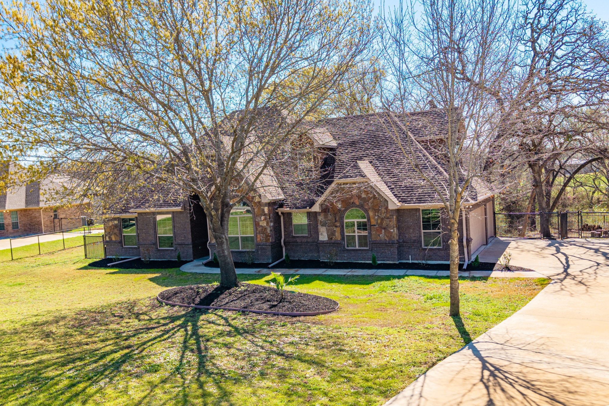 108 Winding Way, Azle, TX, 76020