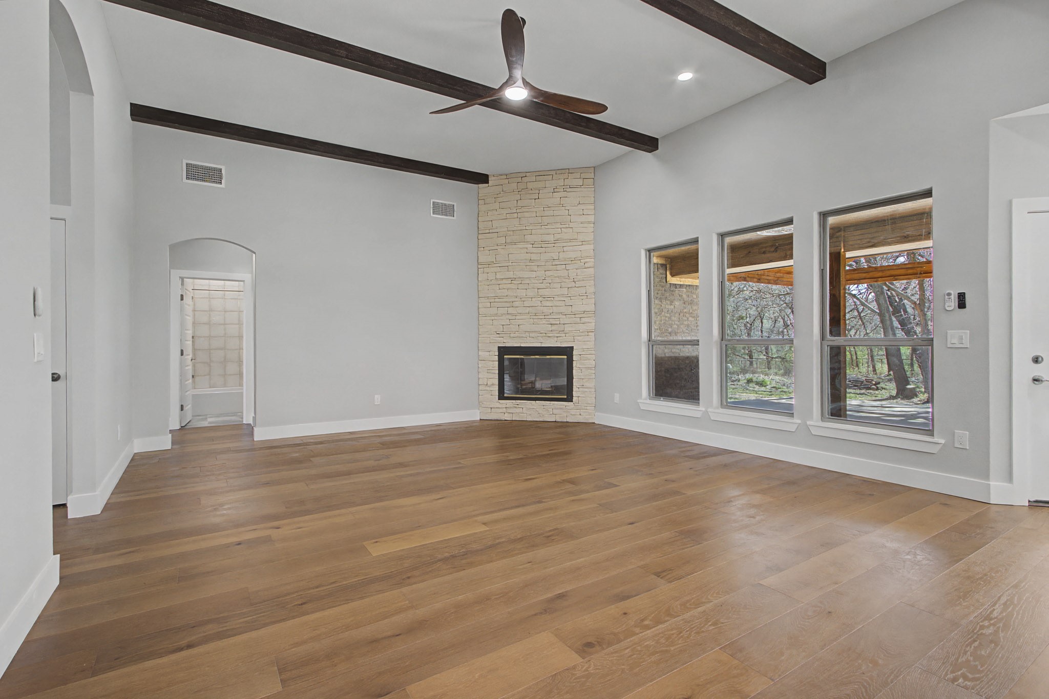 108 Winding Way, Azle, TX, 76020