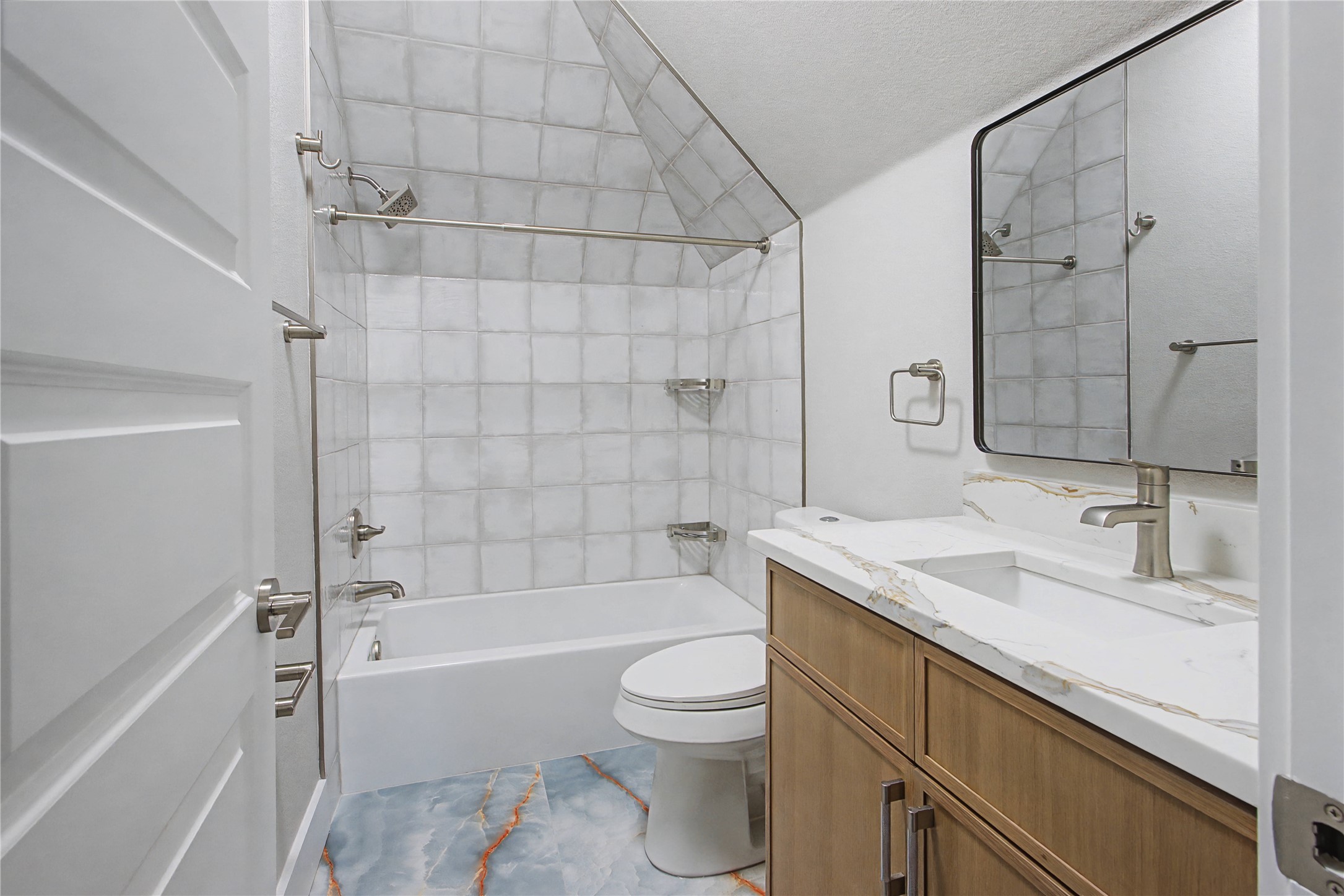108 Winding Way, Azle, TX, 76020