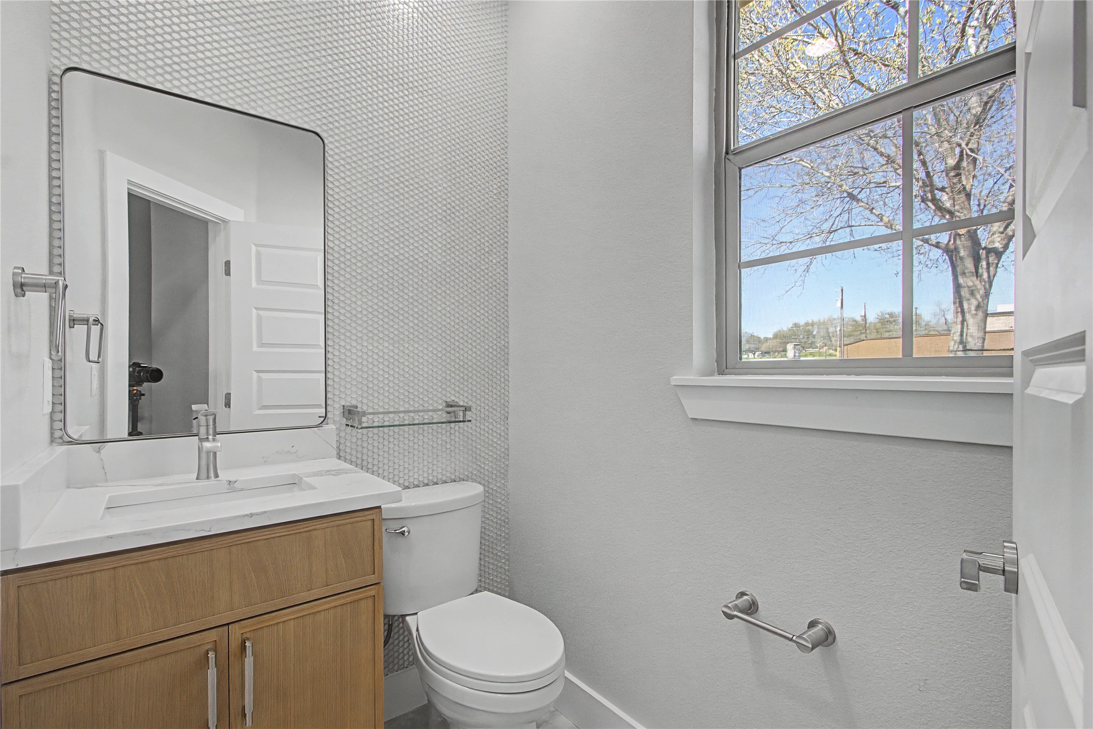 108 Winding Way, Azle, TX, 76020