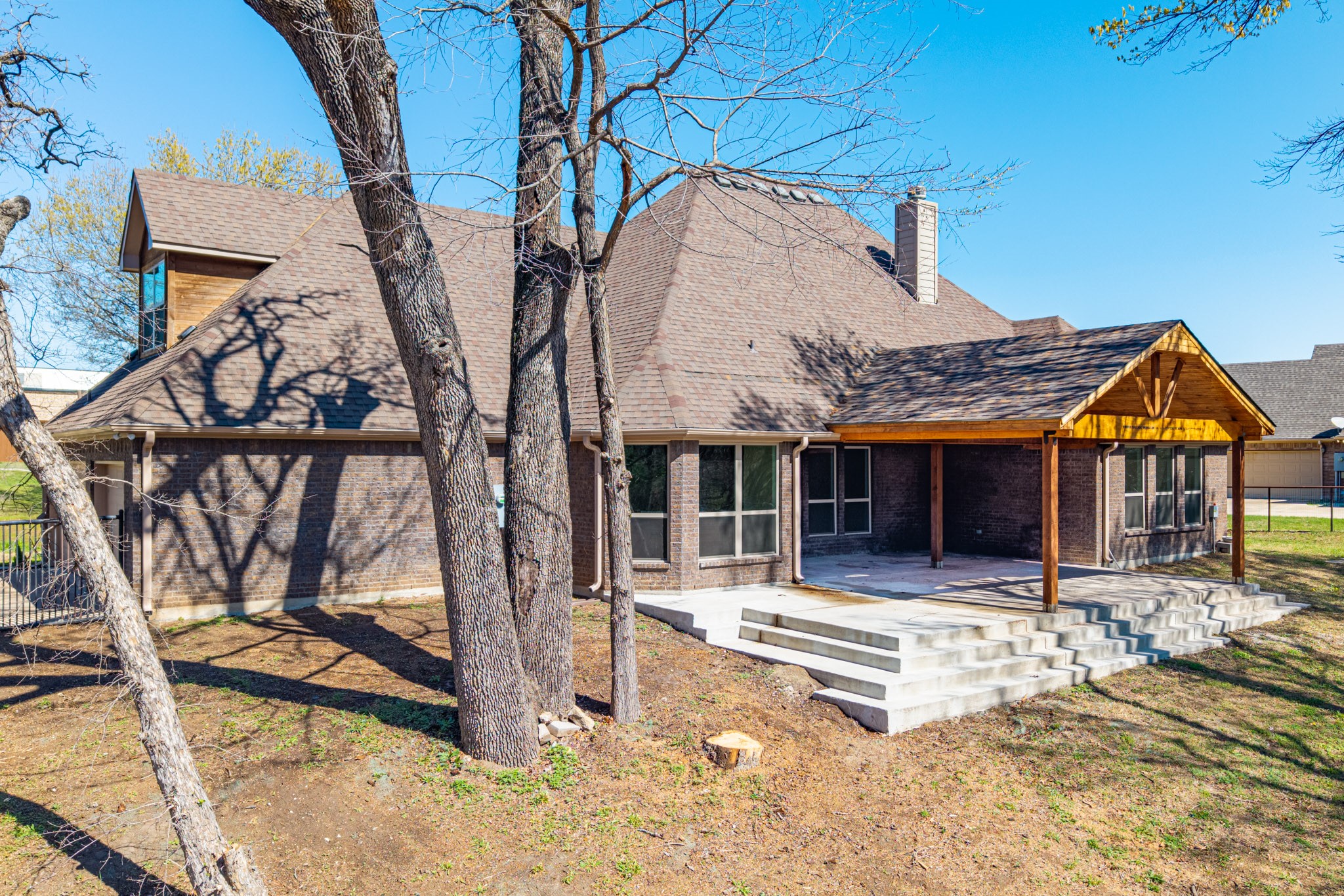 108 Winding Way, Azle, TX, 76020