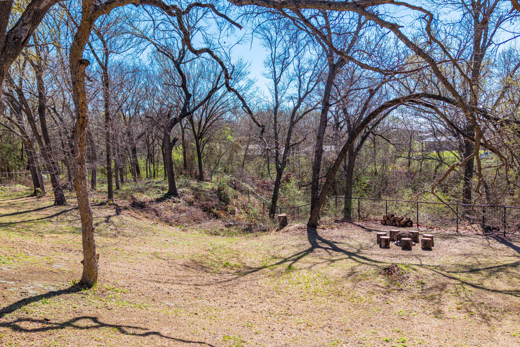 108 Winding Way, Azle, TX, 76020