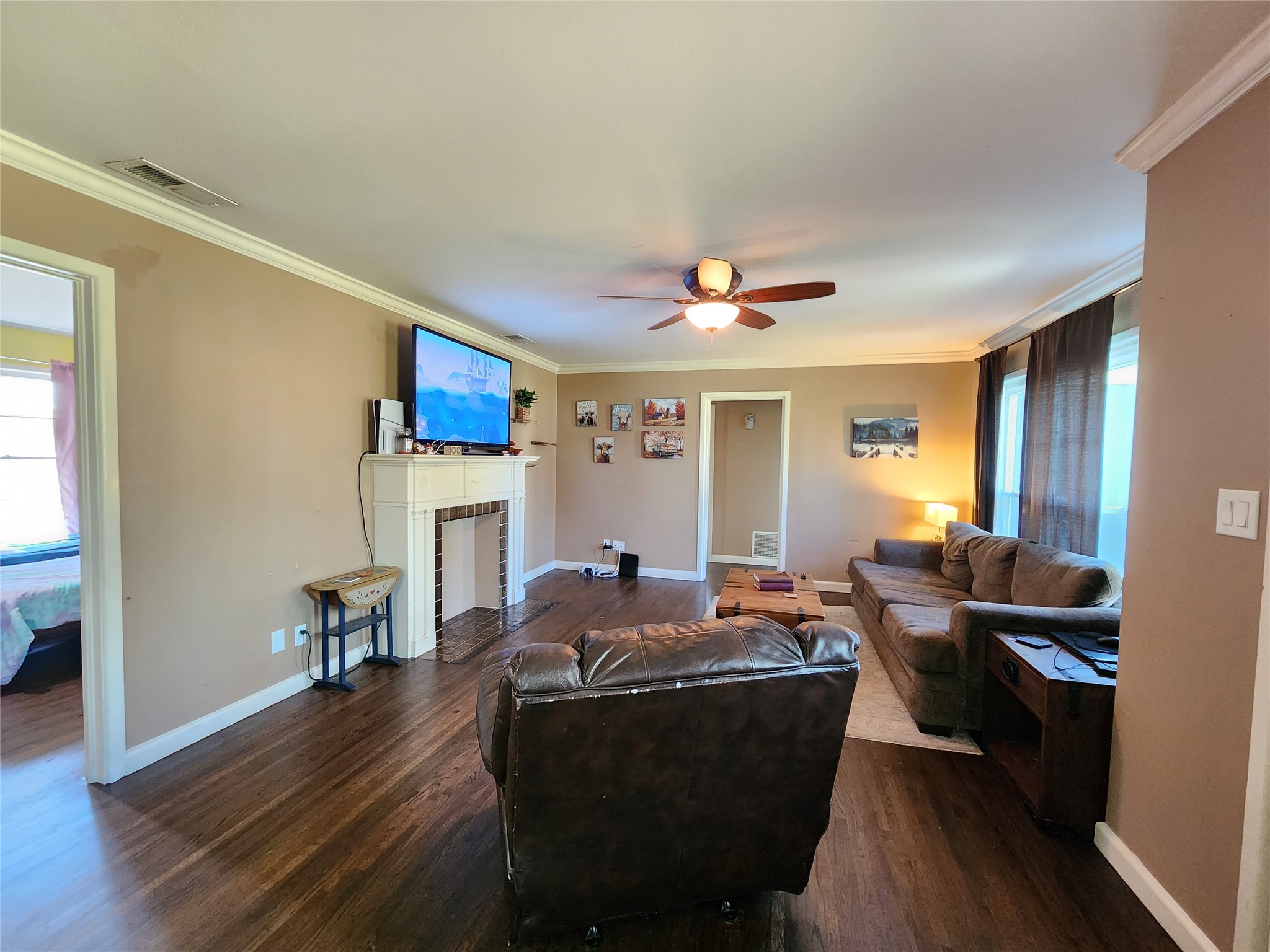 319 E Hubbard Street, Lindale, TX, 75771