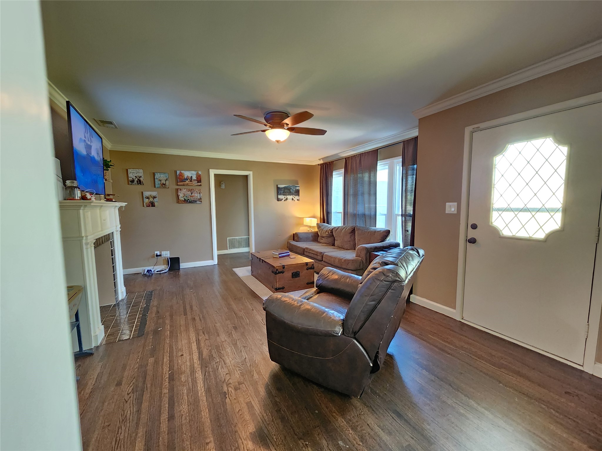 319 E Hubbard Street, Lindale, TX, 75771