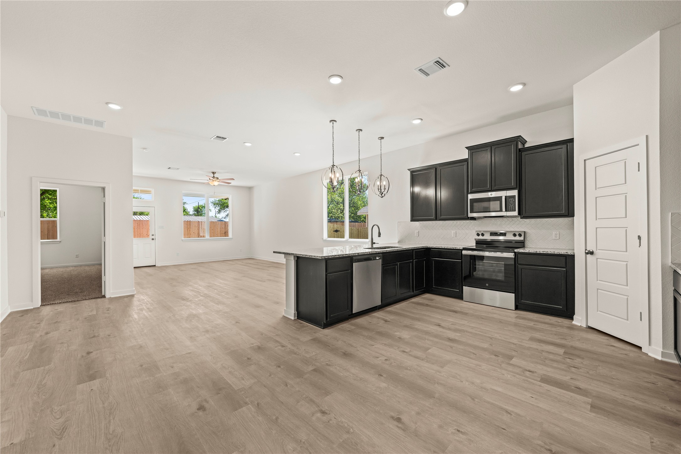 109 Adaline Bend, Mcgregor, TX, 76657