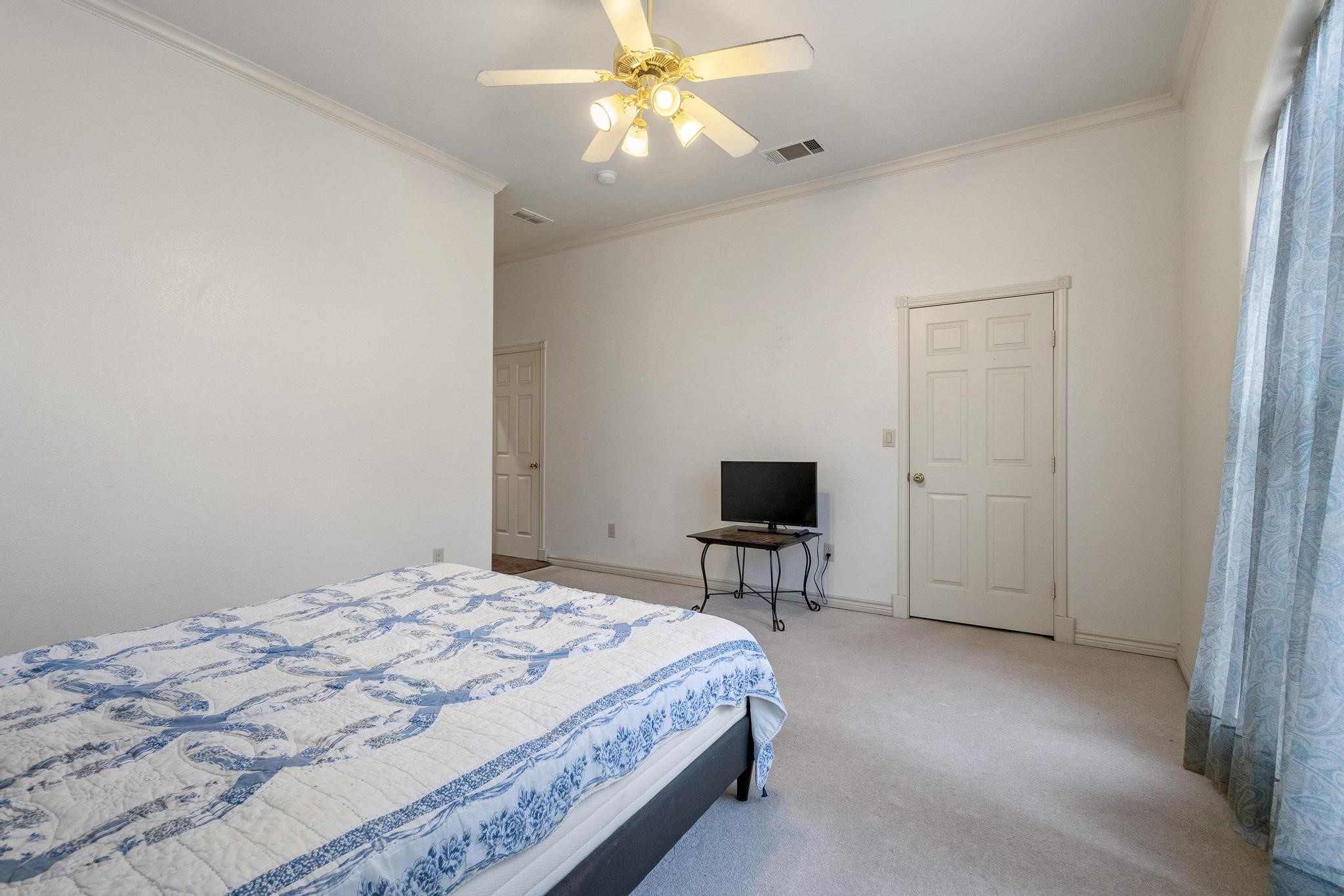131 Pecan Place Lane, Pottsboro, TX, 75076