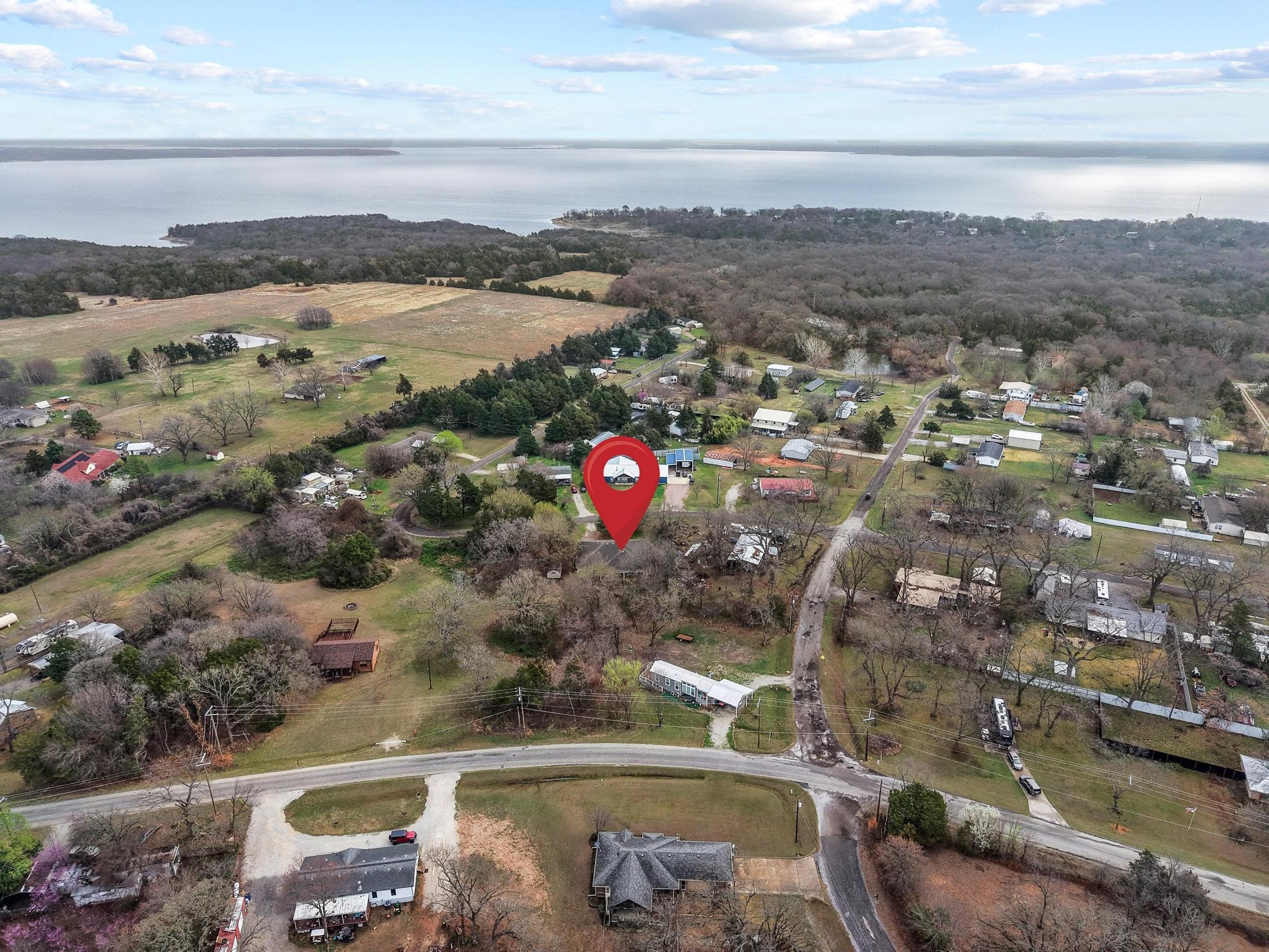 131 Pecan Place Lane, Pottsboro, TX, 75076