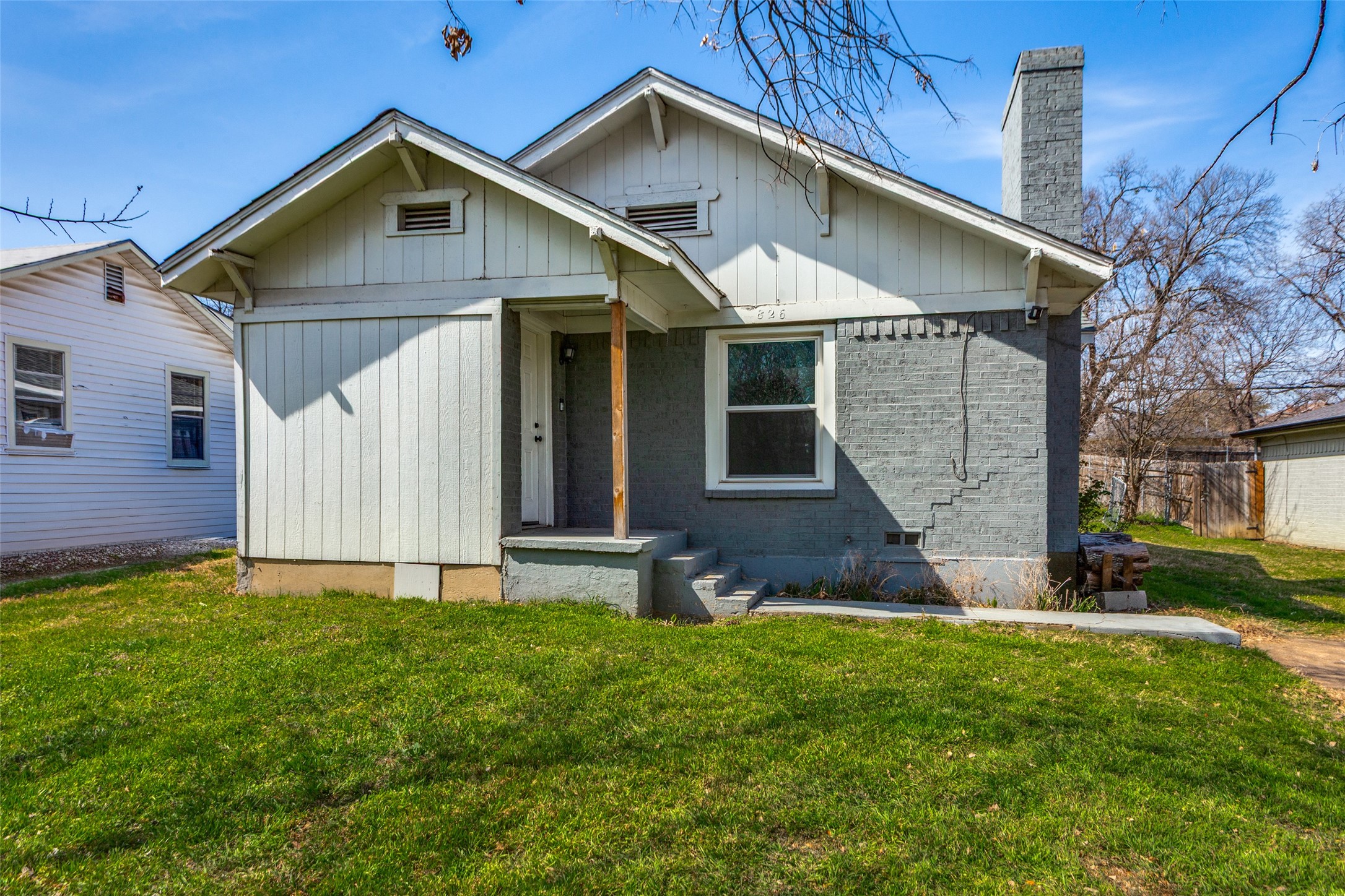 826 Mirike Drive, White Settlement, TX, 76108