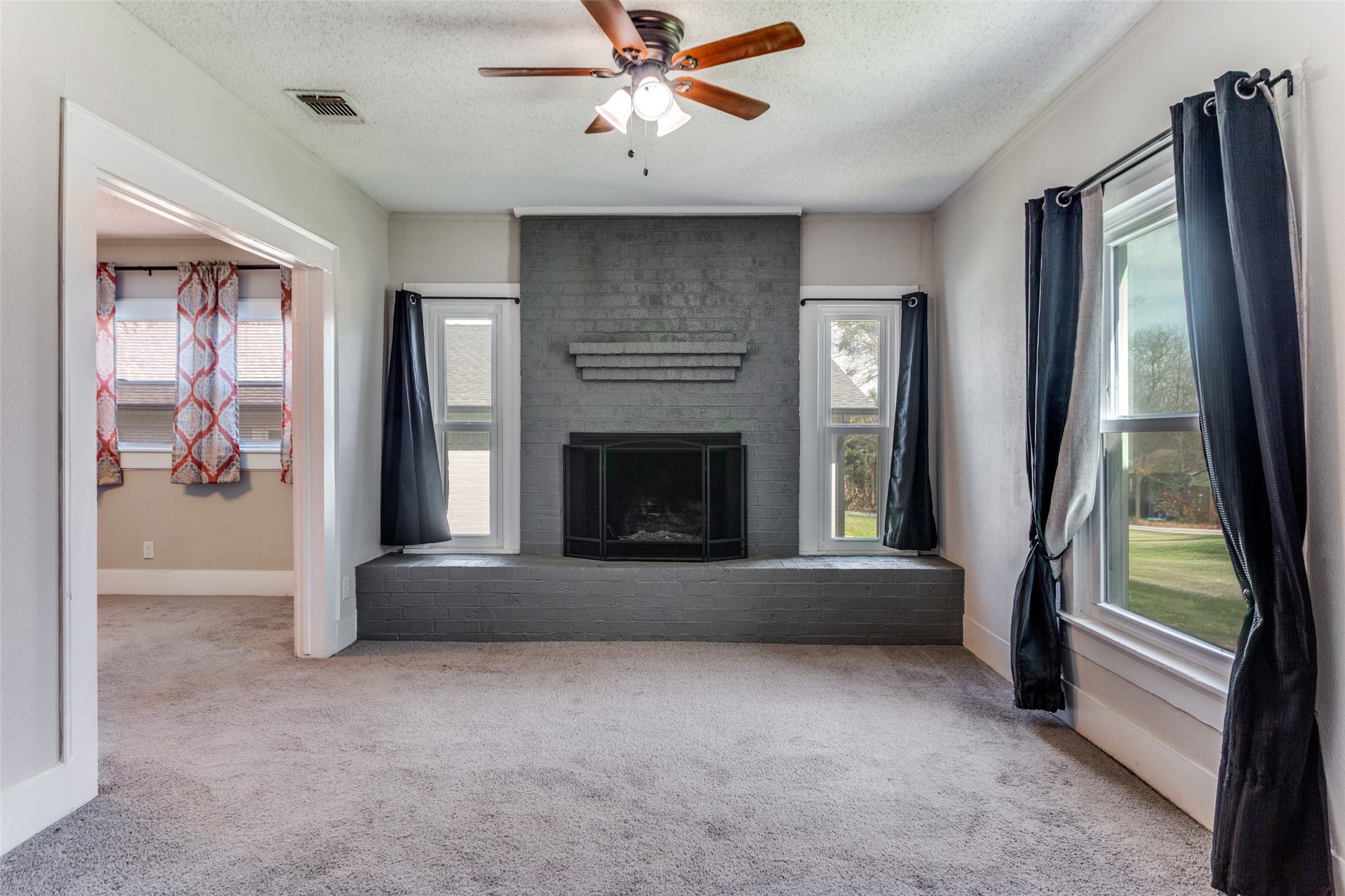 826 Mirike Drive, White Settlement, TX, 76108