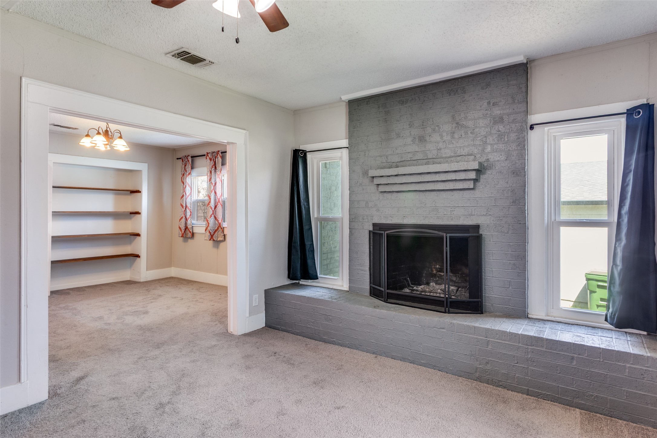 826 Mirike Drive, White Settlement, TX, 76108
