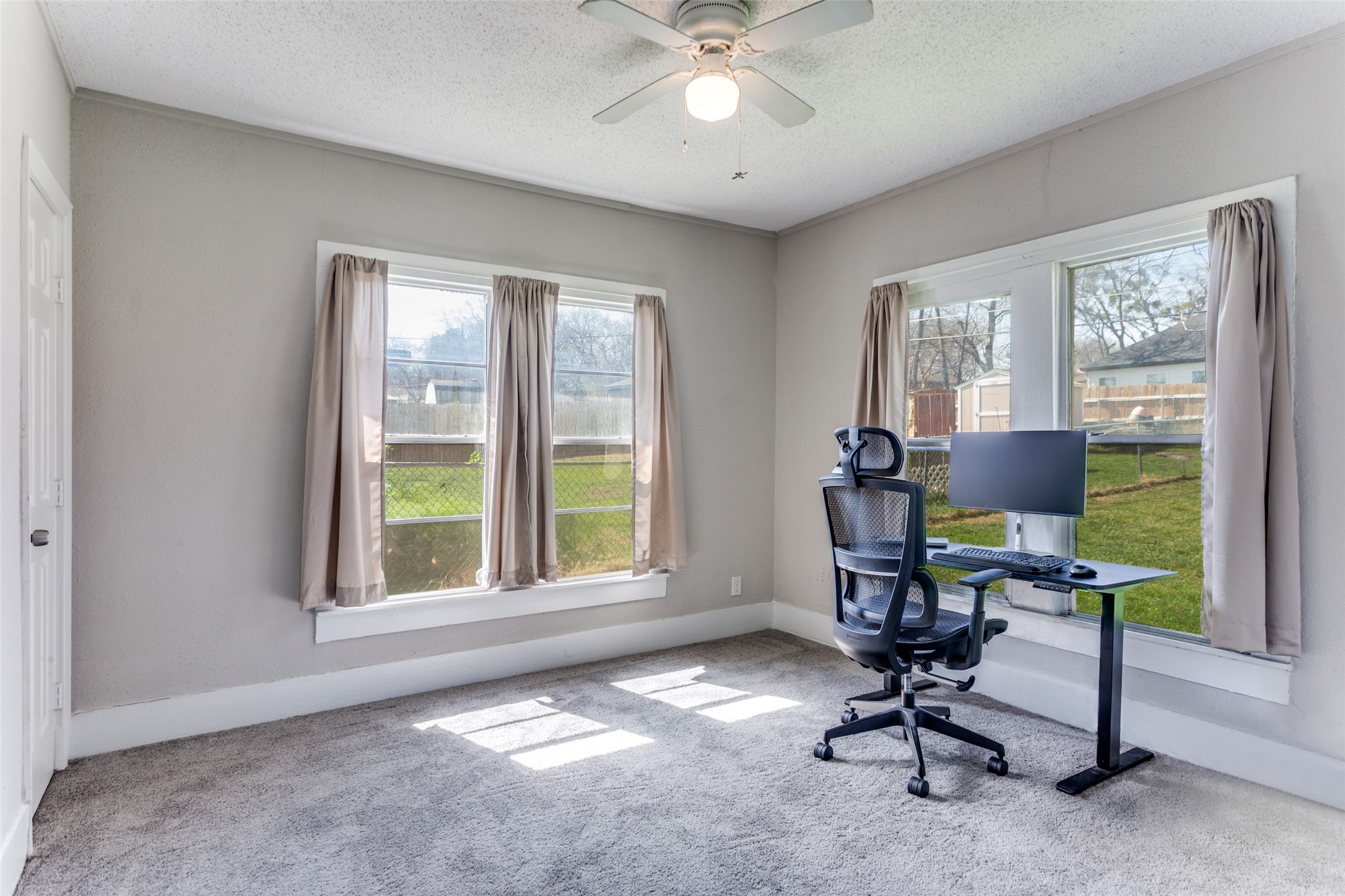 826 Mirike Drive, White Settlement, TX, 76108