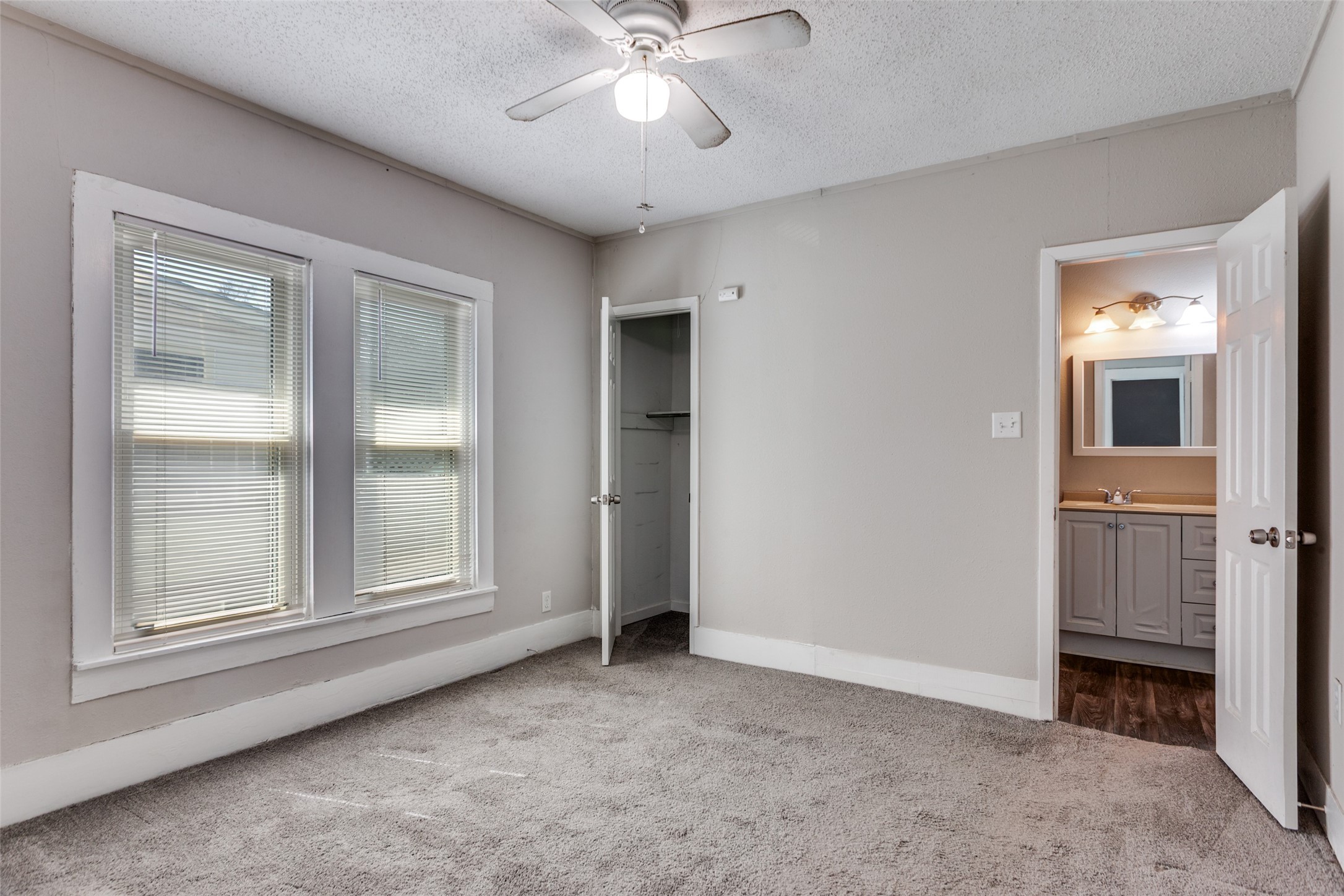 826 Mirike Drive, White Settlement, TX, 76108