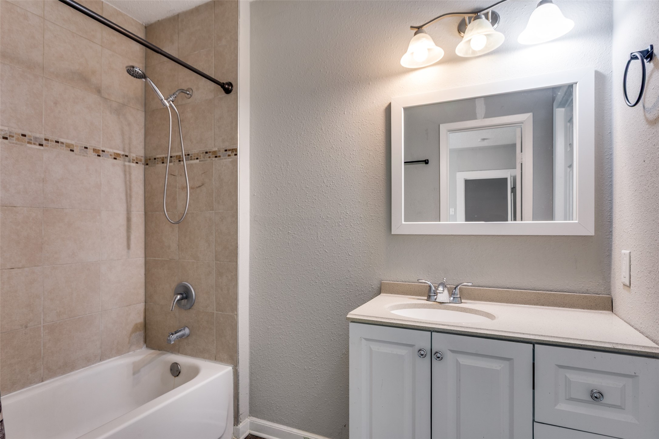 826 Mirike Drive, White Settlement, TX, 76108