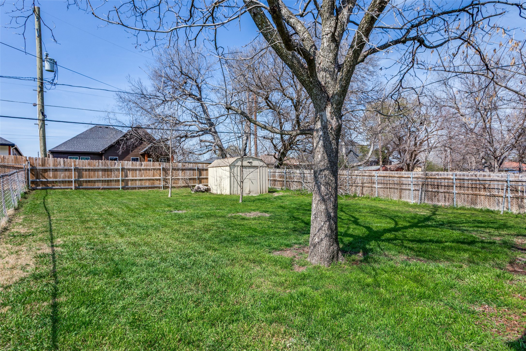 826 Mirike Drive, White Settlement, TX, 76108