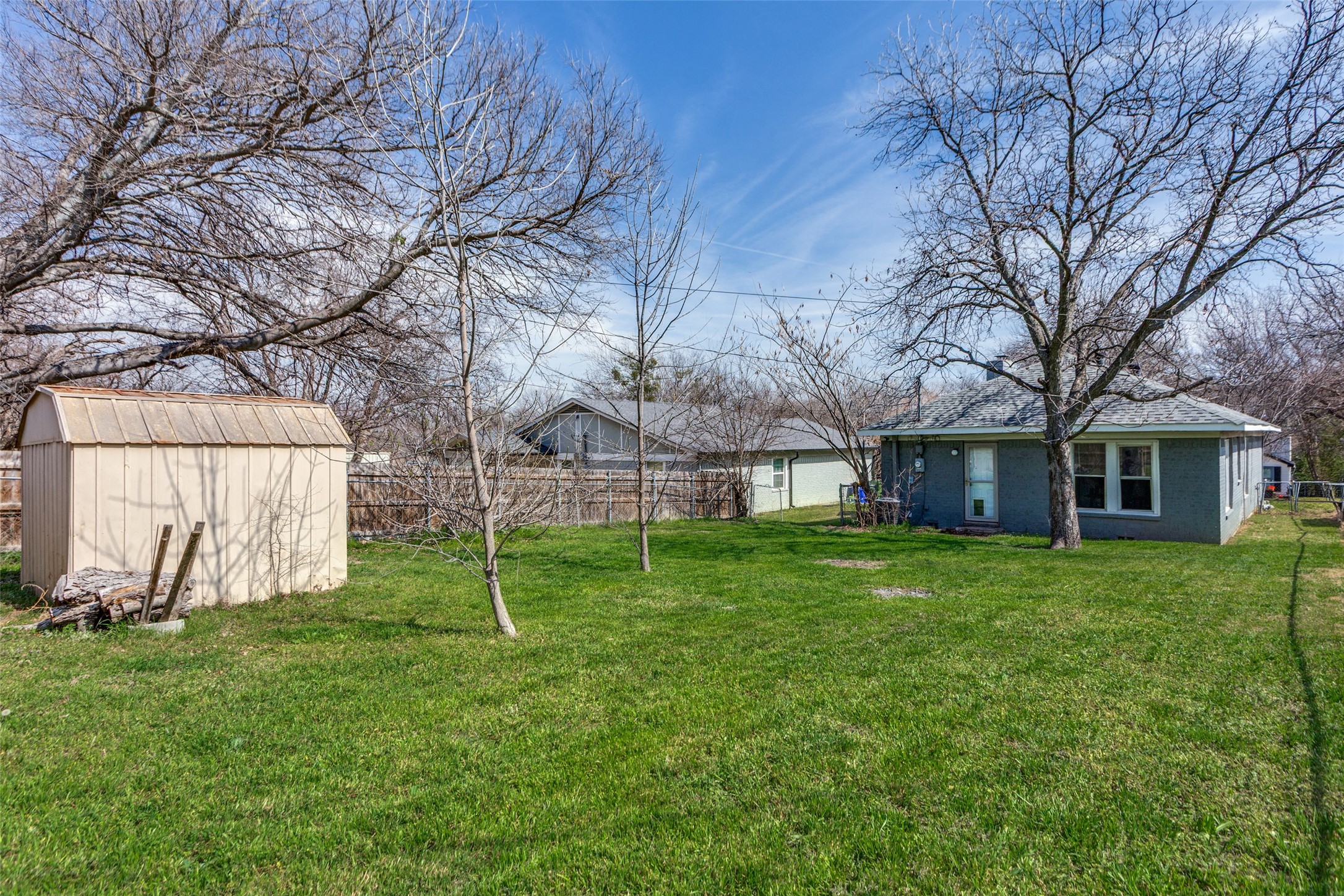 826 Mirike Drive, White Settlement, TX, 76108