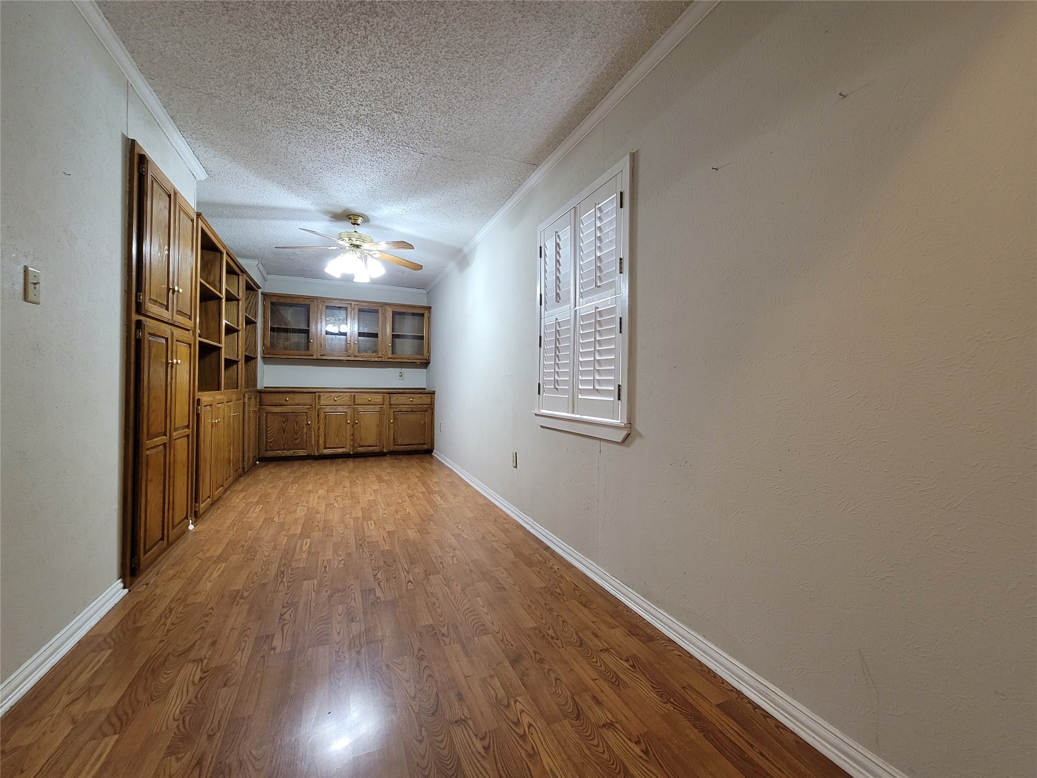 738 Hawthorne Lane, Grand Prairie, TX, 75052