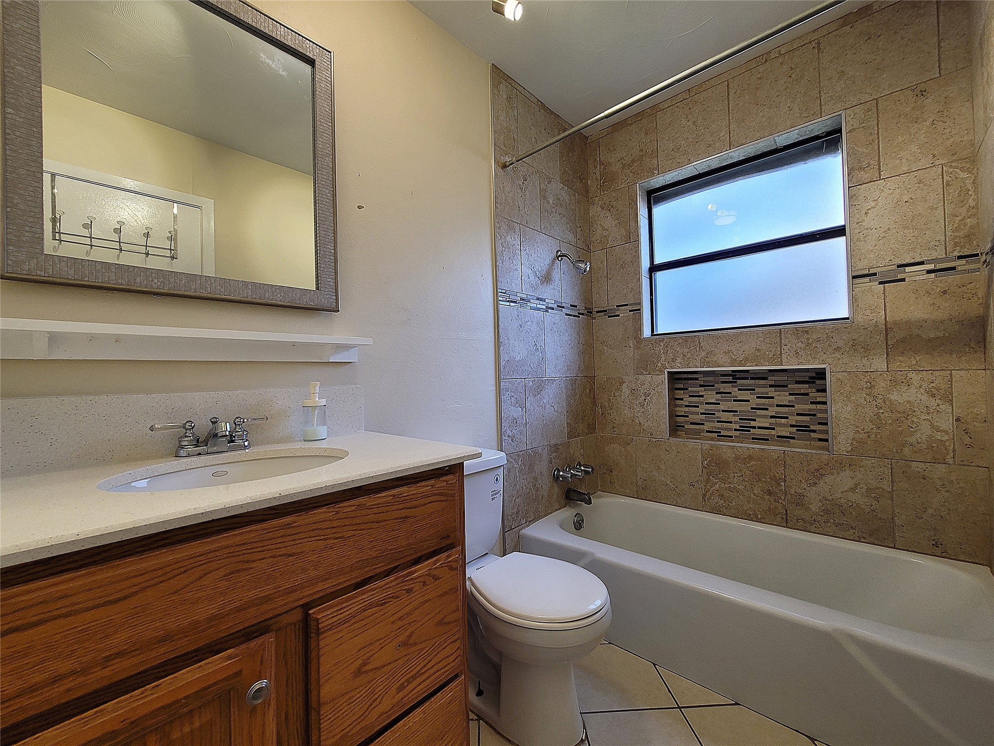 738 Hawthorne Lane, Grand Prairie, TX, 75052