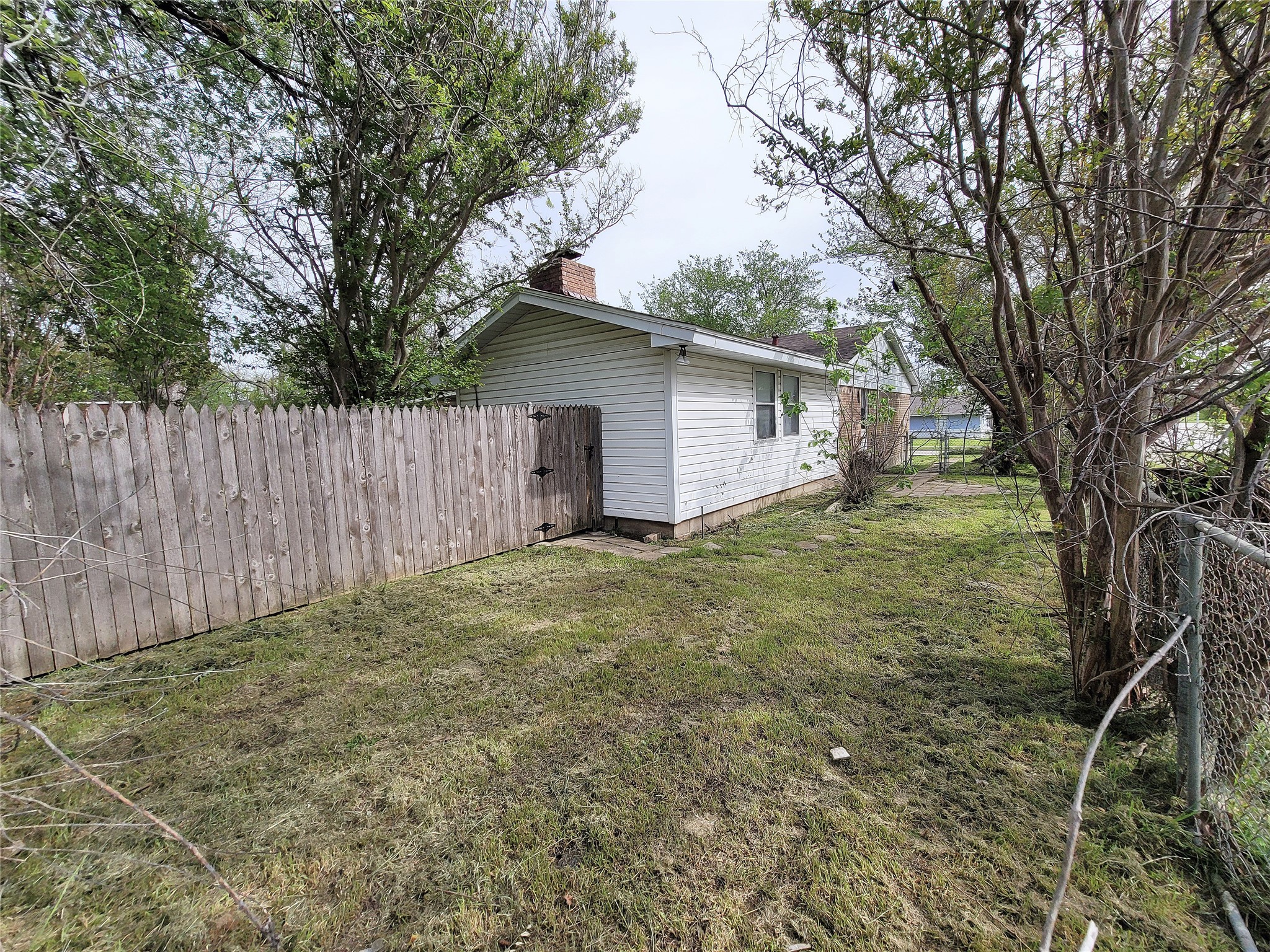 738 Hawthorne Lane, Grand Prairie, TX, 75052