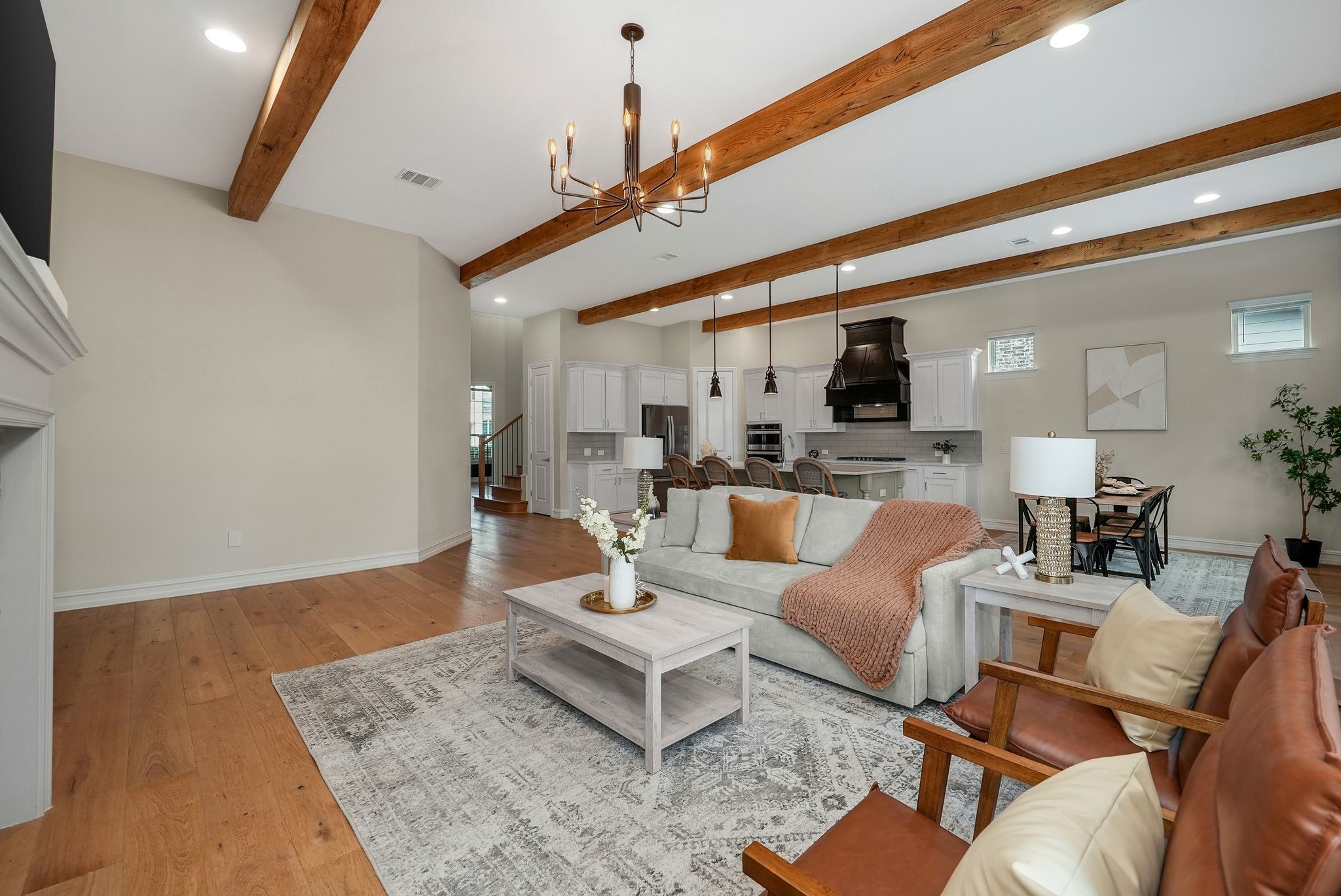 Property photo 02 of 11093 Villa Canales Lane, Frisco, TX 75035 | MLS #21203319