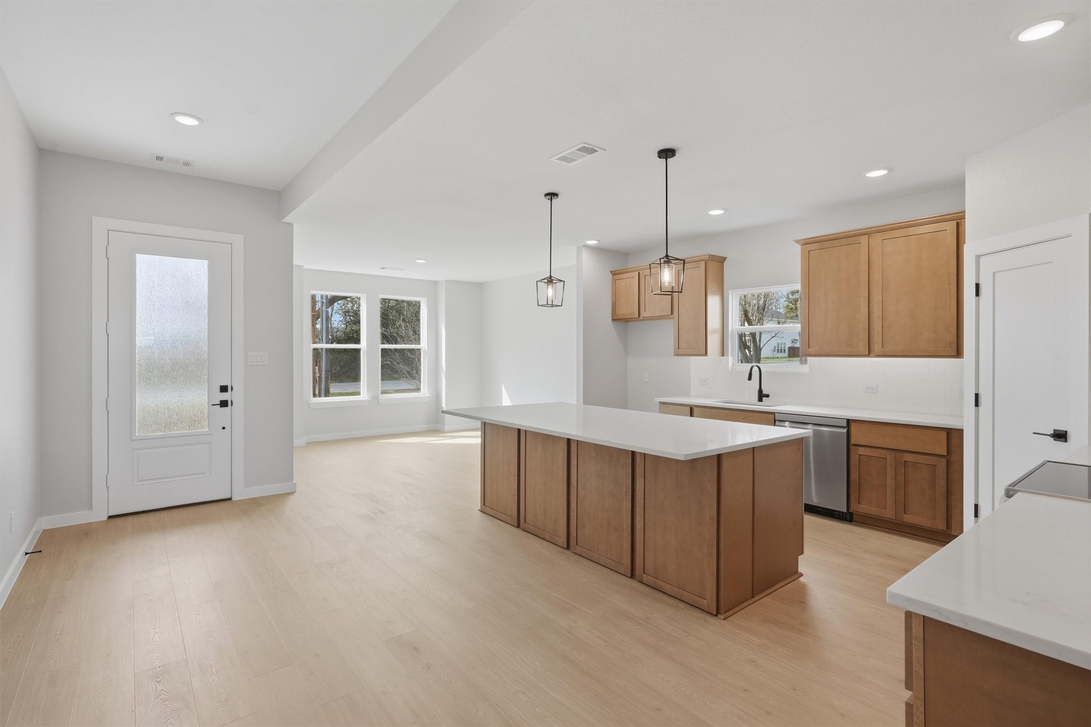 407 E Boyd Avenue, Boyd, TX, 76023