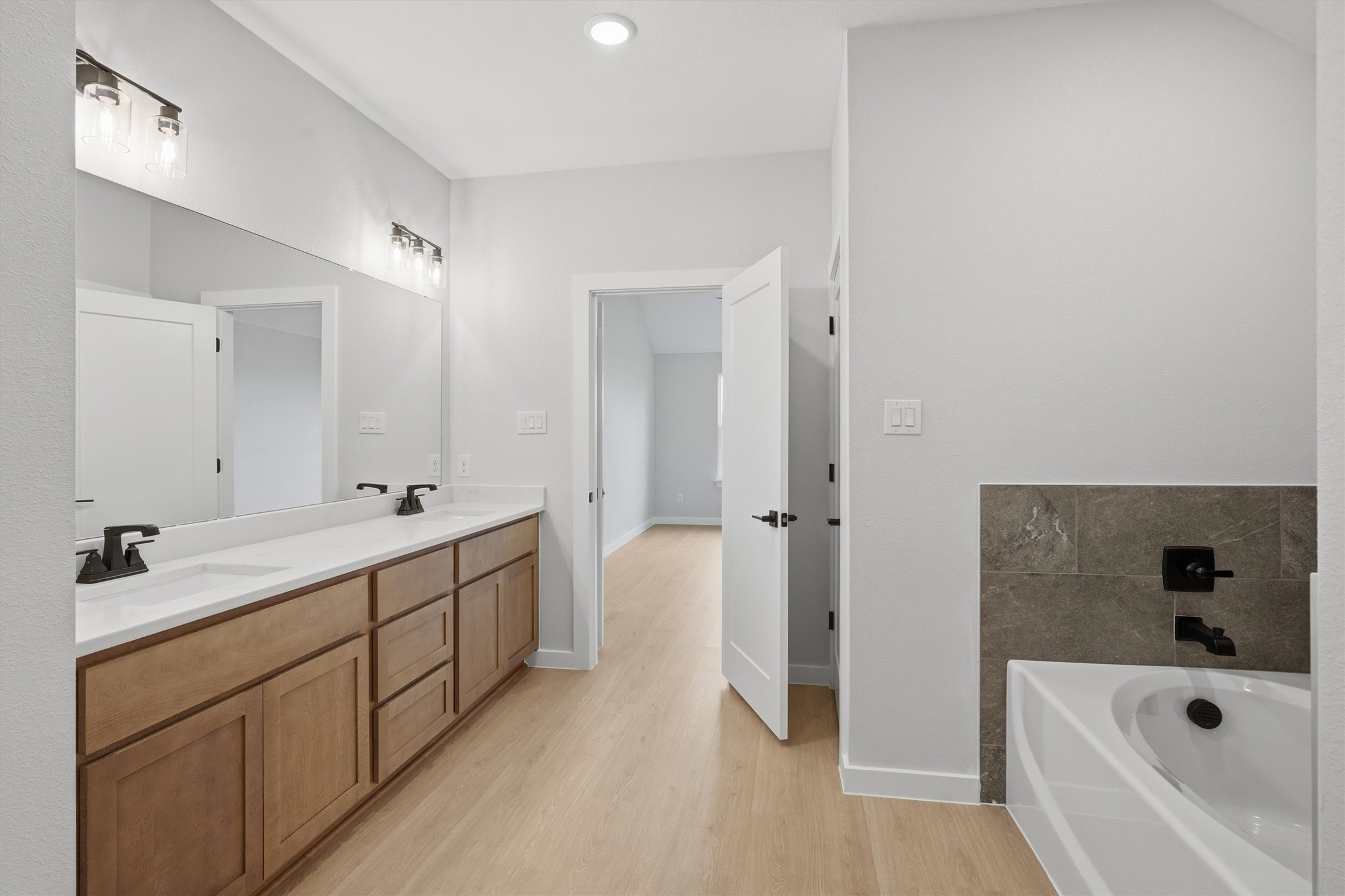 407 E Boyd Avenue, Boyd, TX, 76023