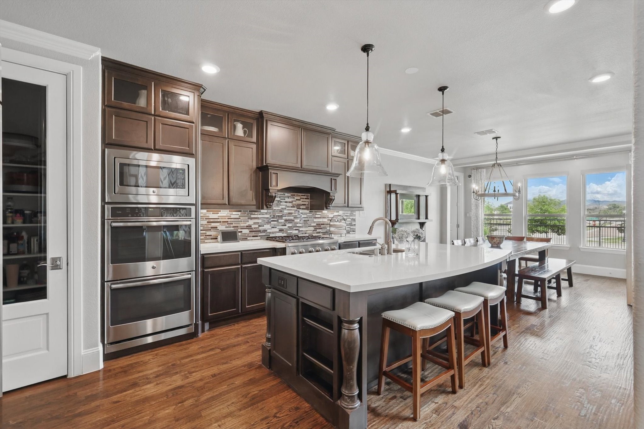 Property photo 04 of 16260 Autumn Meadows Court, Frisco, TX 75035 | MLS #21203599