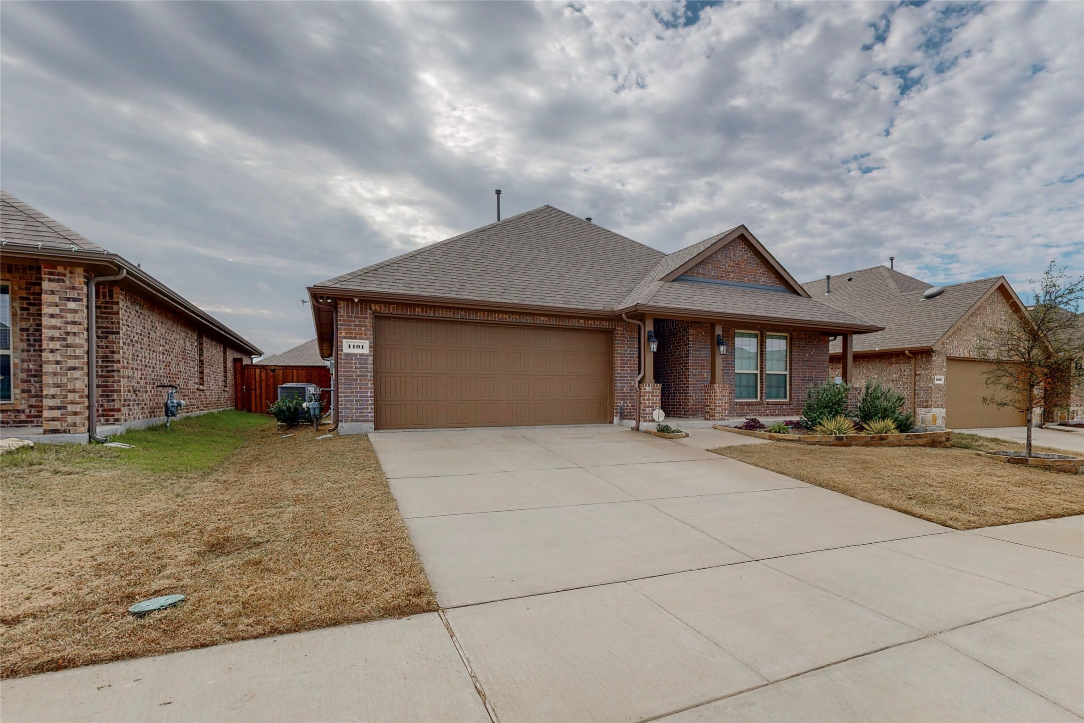 Property photo 02 of 1101 Lawndale Street, Celina, TX 75009 | MLS #21203689